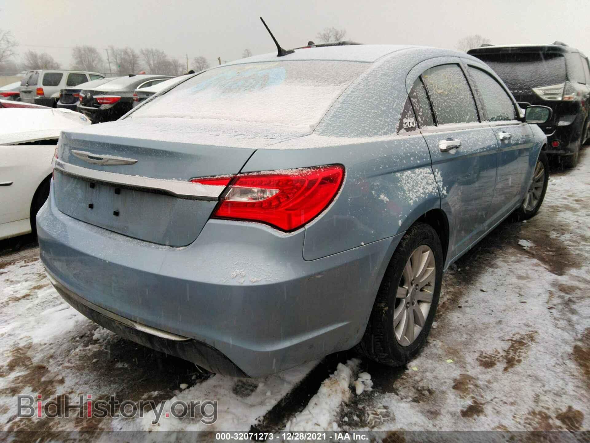 2013 CHRYSLER 200 - VIN: 1C3CCBCG8DN723455 - Photo 4