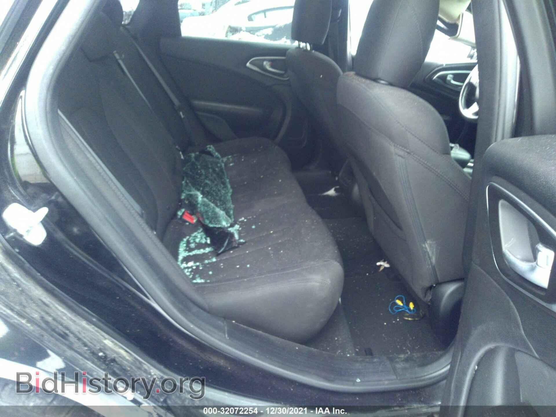 2015 CHRYSLER 200 - VIN: 1C3CCCAB2FN696270 - Фото 8