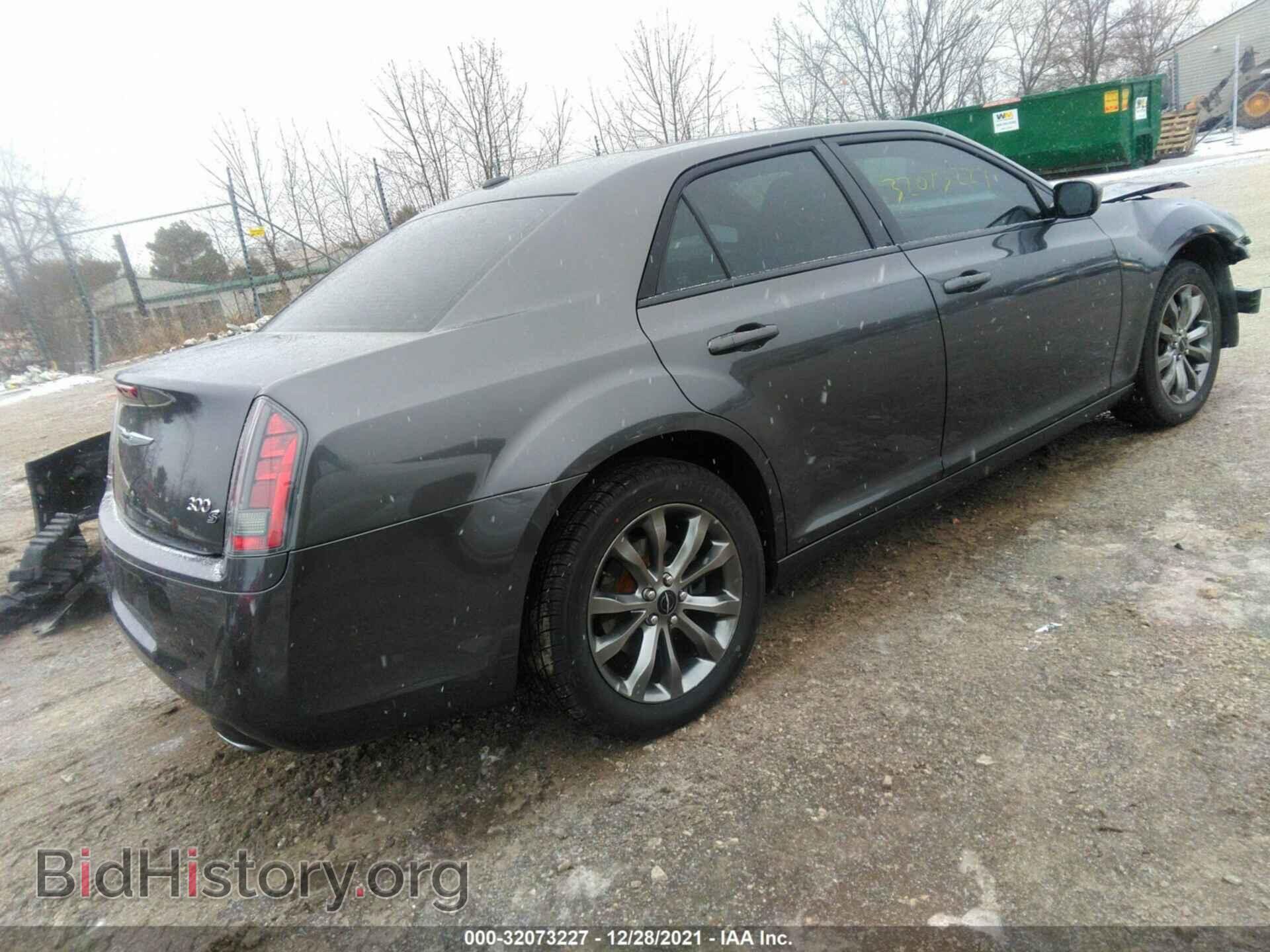 2014 CHRYSLER 300 - VIN: 2C3CCAGG6EH311775 - Фото 4