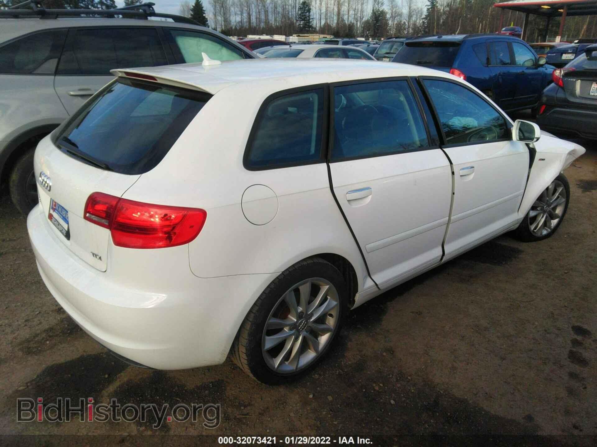 2013 AUDI A3 - VIN: WAUBJAFM7DA003965 - Фото 4