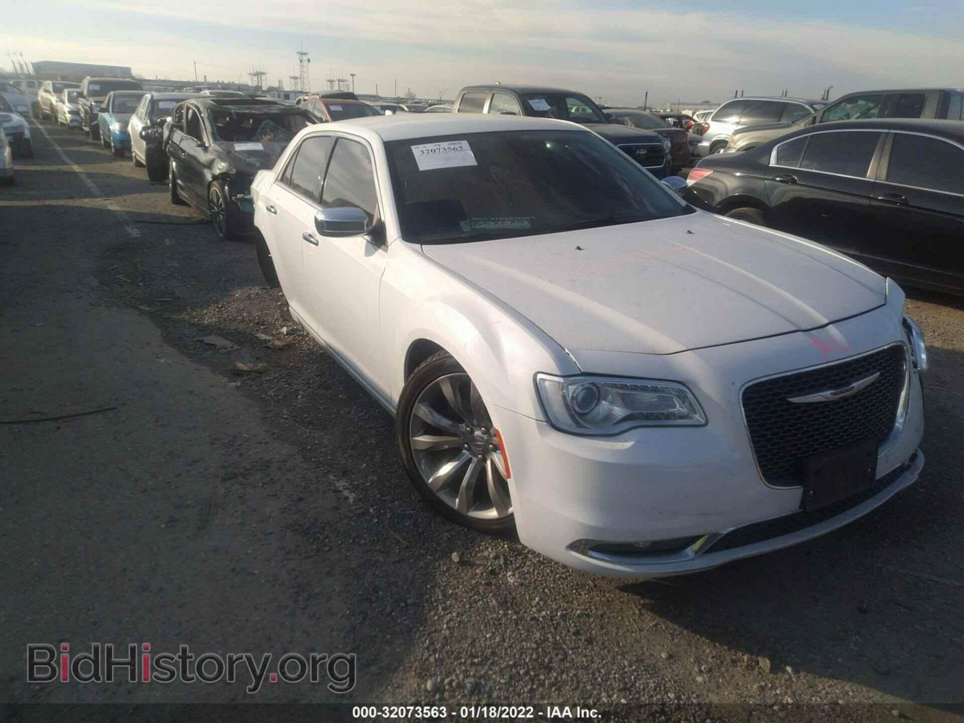 Фотография 2C3CCAEG9KH693492 - CHRYSLER 300 2019