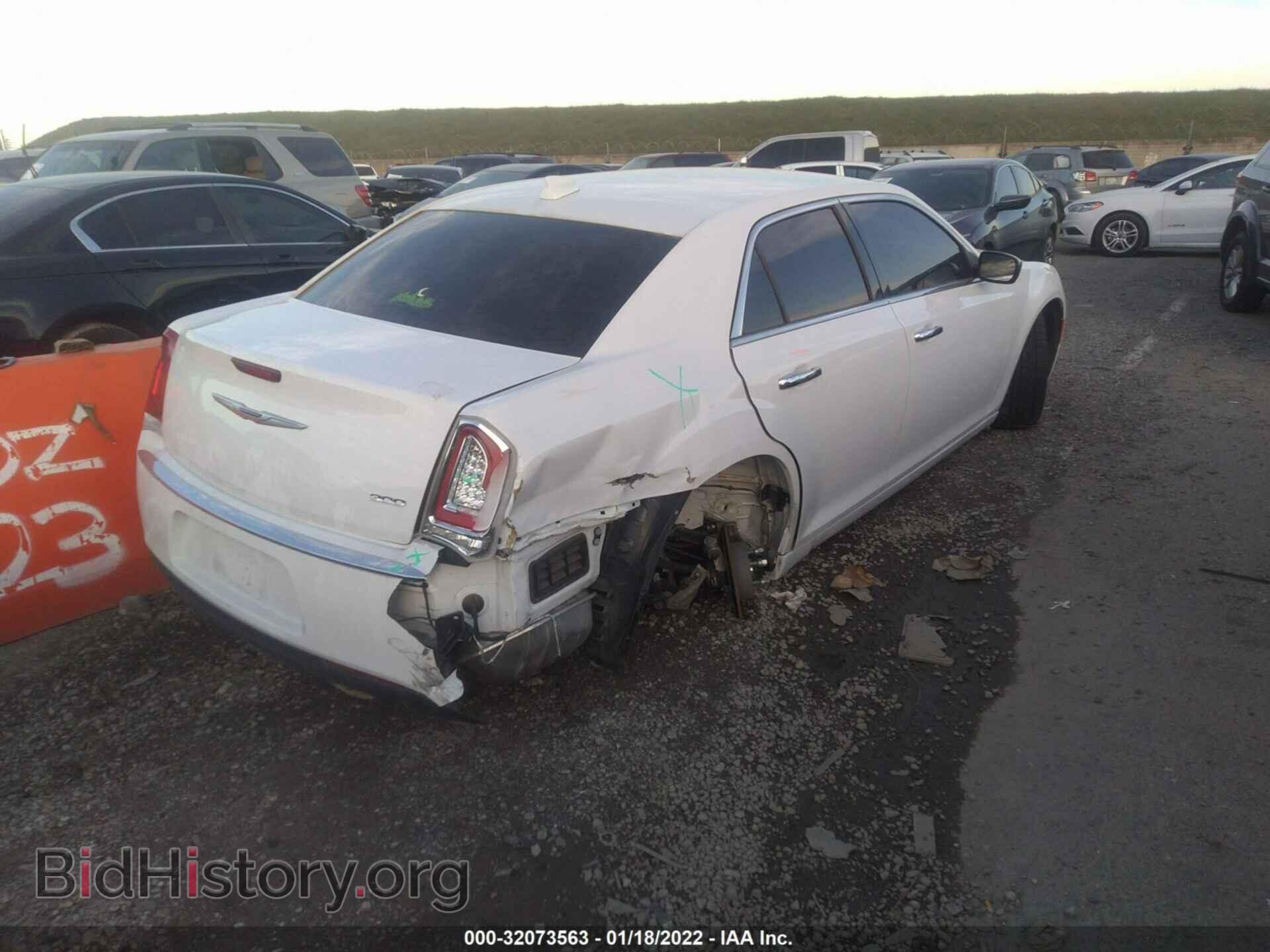 2019 CHRYSLER 300 - VIN: 2C3CCAEG9KH693492 - Фото 6