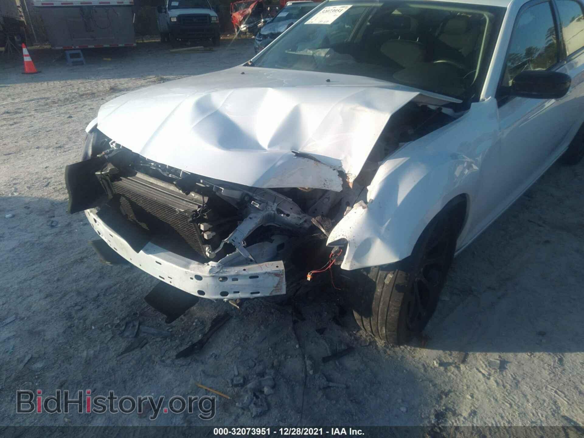 2019 CHRYSLER 300 - VIN: 2C3CCAAG7KH648332 - Фото 6
