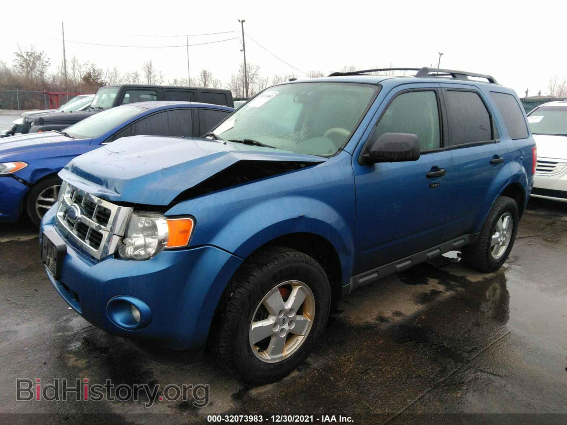 2009 FORD ESCAPE - VIN: 1FMCU03769KD11679 - Фото 2