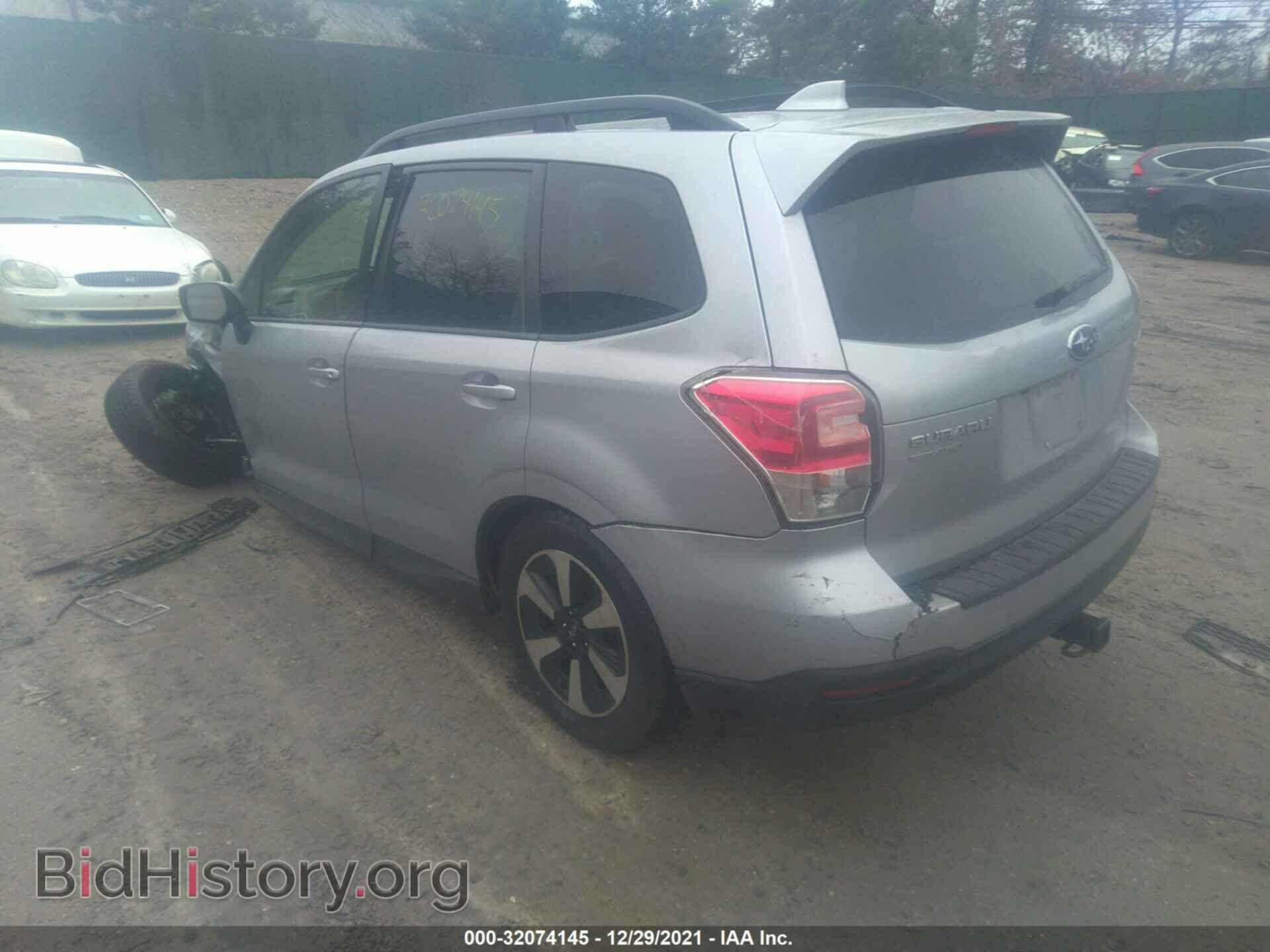 2018 SUBARU FORESTER - VIN: JF2SJAEC3JH431998 - Фото 3