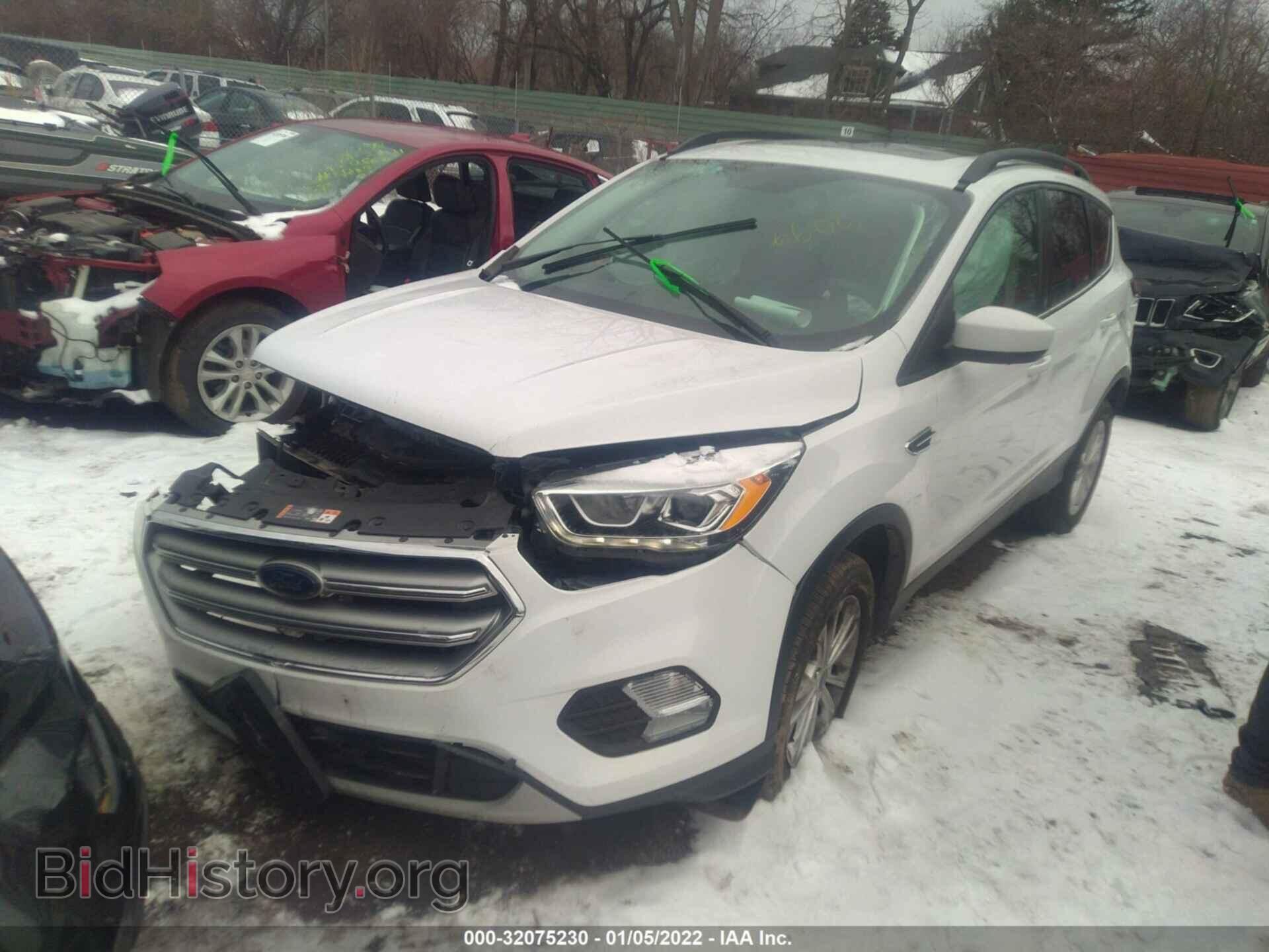 2017 FORD ESCAPE - VIN: 1FMCU9GD7HUB06606 - Фото 2
