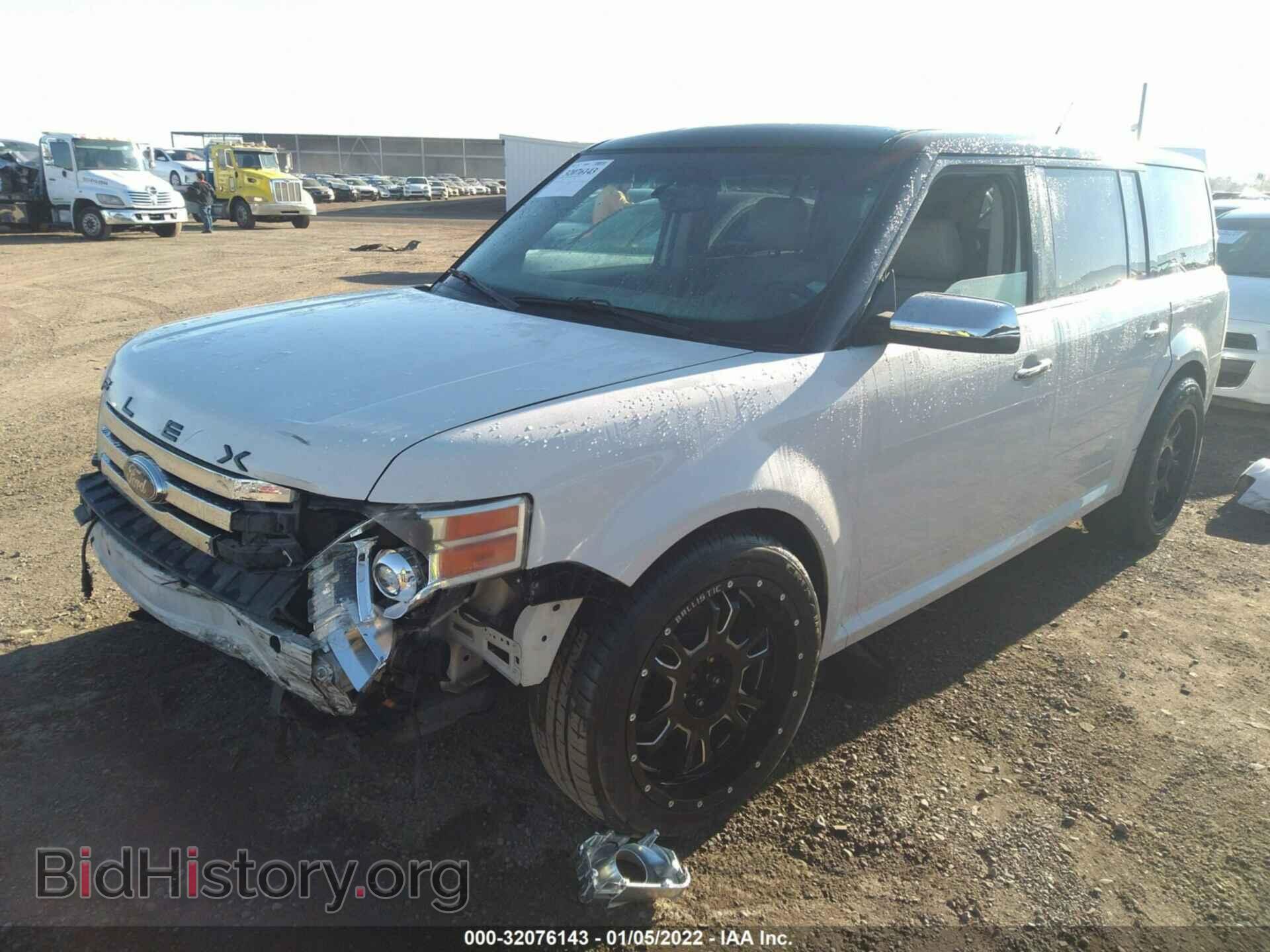 2011 FORD FLEX - VIN: 2FMGK5DC1BBD00251 - Фото 2