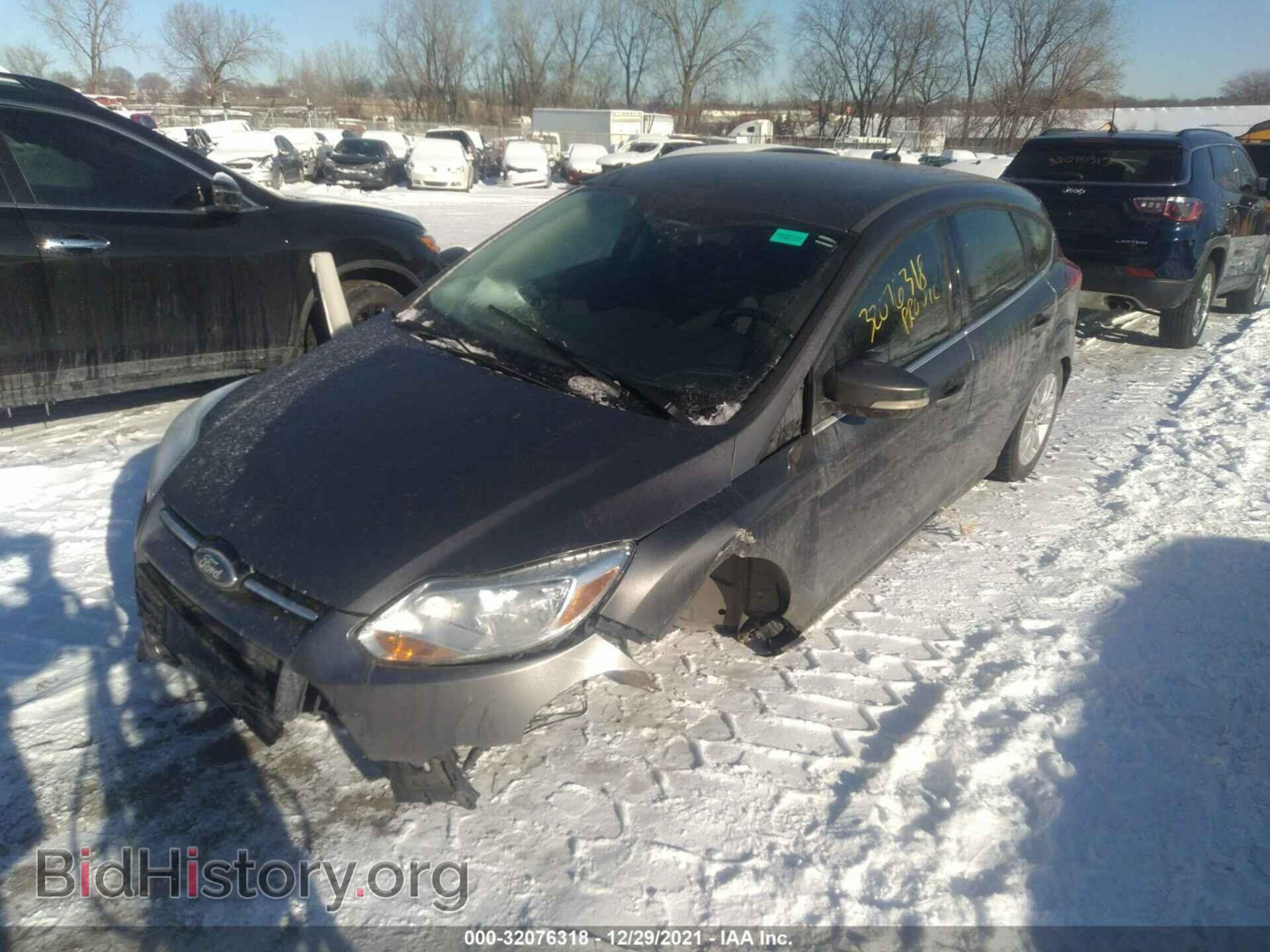 2012 FORD FOCUS - VIN: 1FAHP3M25CL339213 - Фото 2