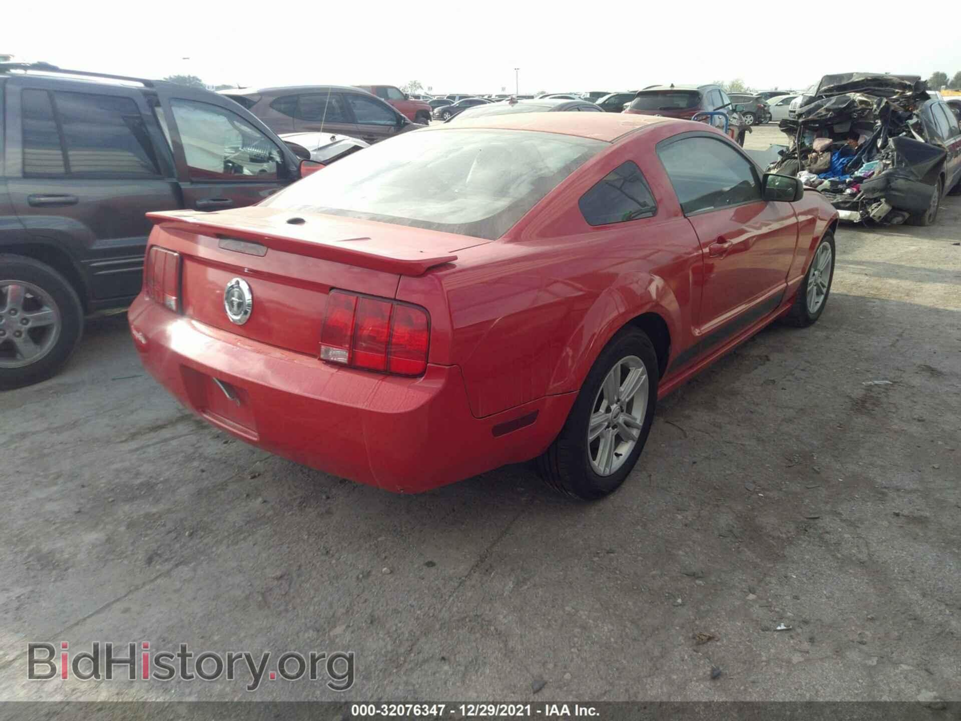 2009 FORD MUSTANG - VIN: 1ZVHT80N795117320 - Фото 4