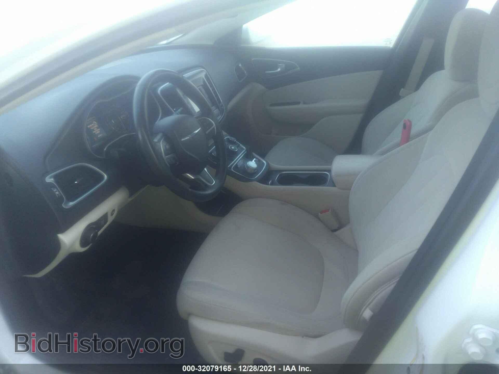 2016 CHRYSLER 200 - VIN: 1C3CCCAB0GN101725 - Фото 5