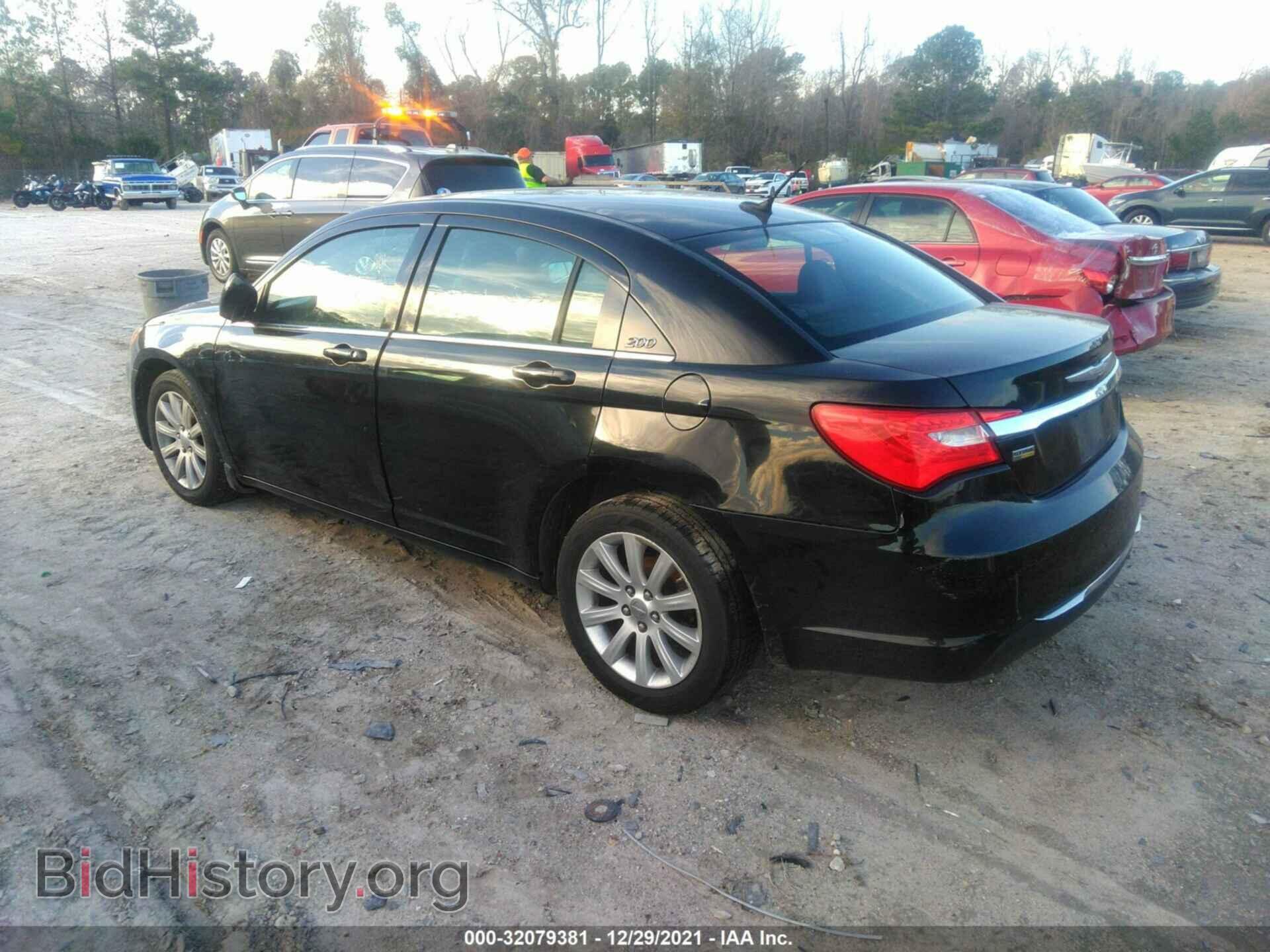 2014 CHRYSLER 200 - VIN: 1C3CCBBG2EN106295 - Photo 3