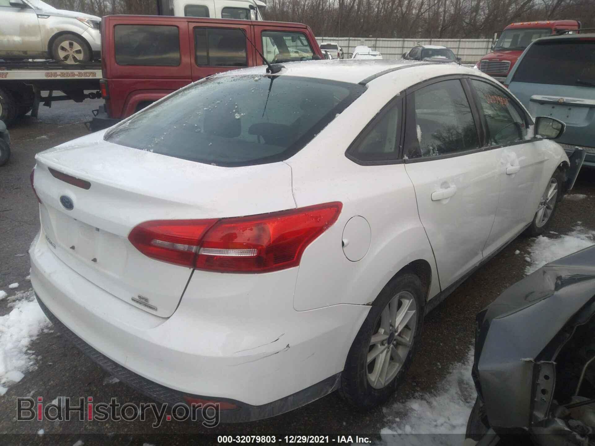 2015 FORD FOCUS - VIN: 1FADP3F2XFL379593 - Фото 4