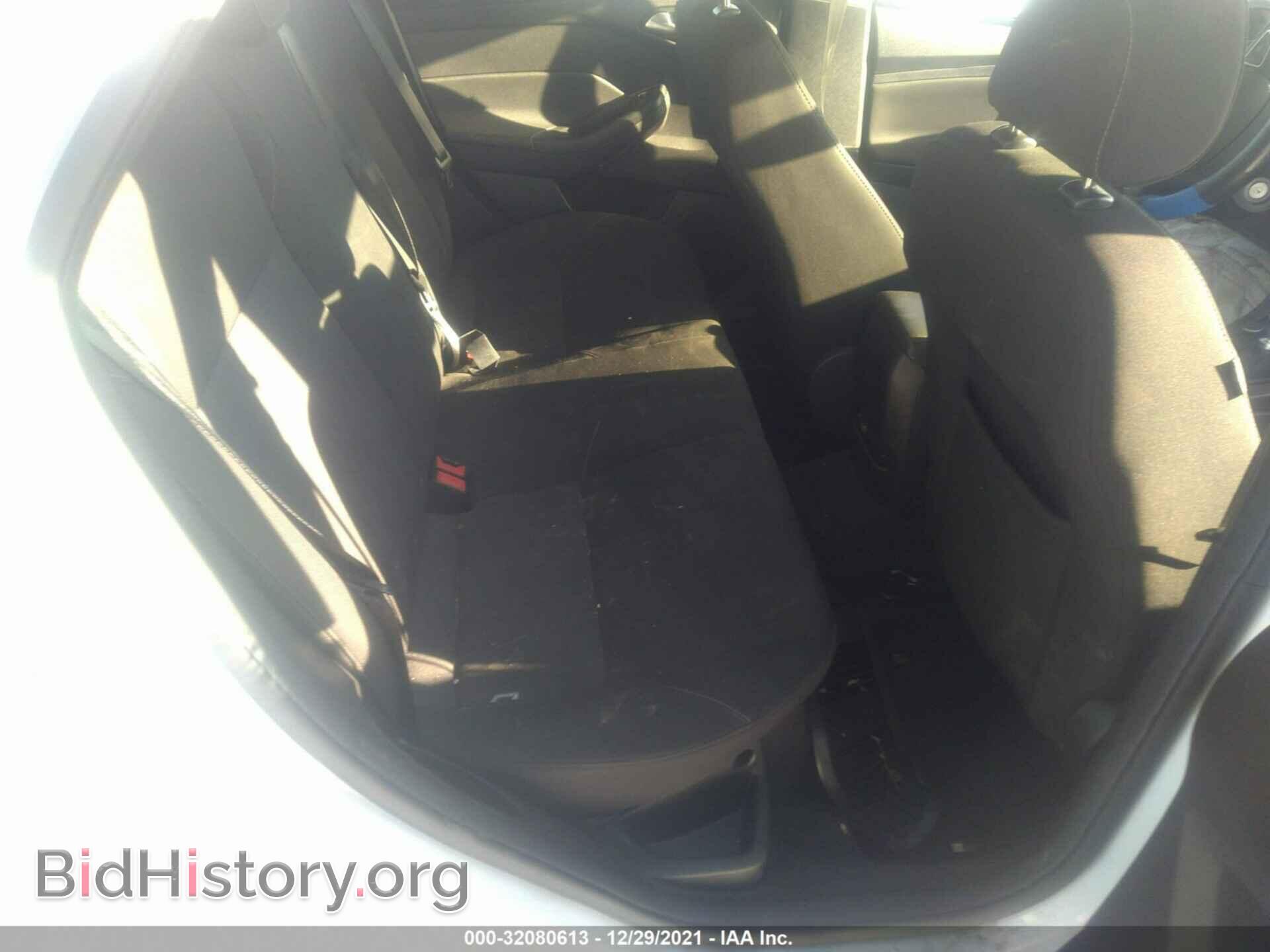 2018 FORD FOCUS - VIN: 1FADP3FE7JL227872 - Фото 8