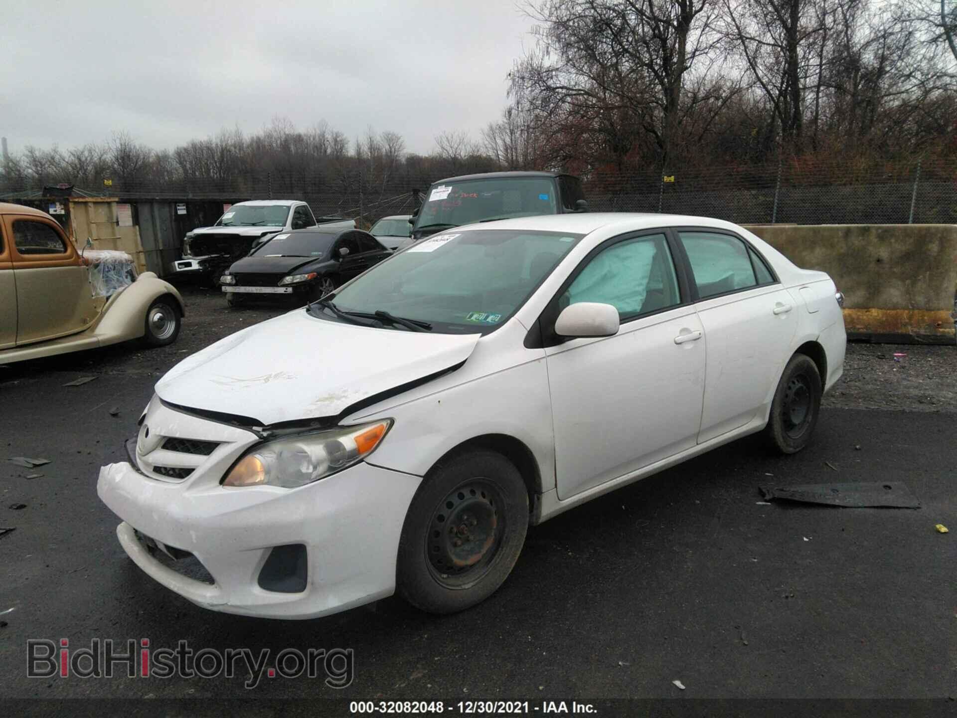 2011 TOYOTA COROLLA - VIN: 2T1BU4EEXBC720102 - Фото 2