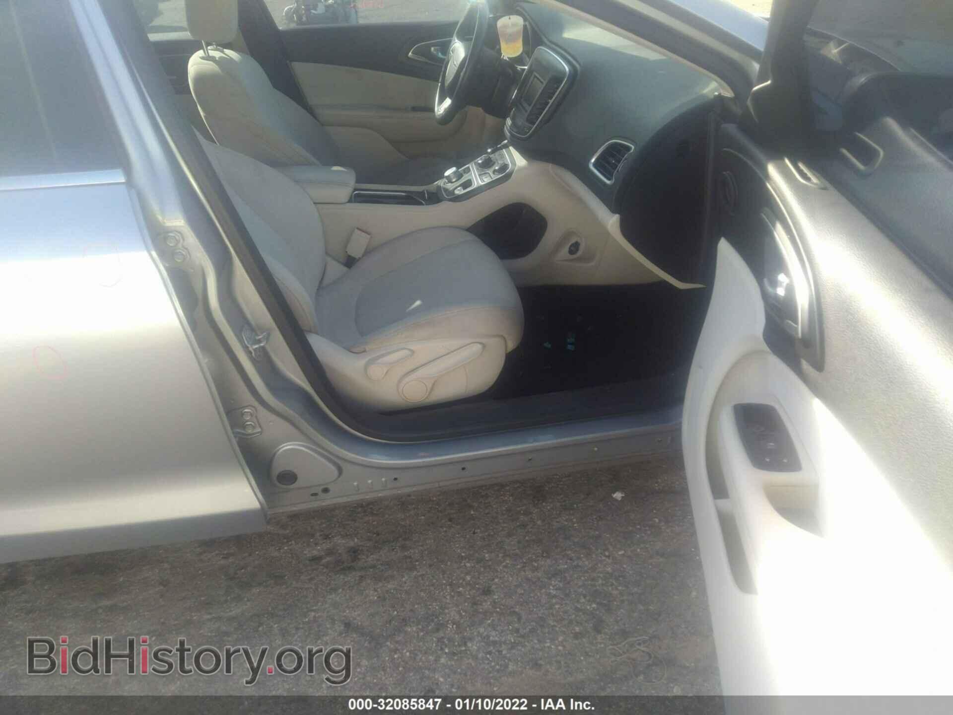 2015 CHRYSLER 200 - VIN: 1C3CCCAB3FN607614 - Фото 5