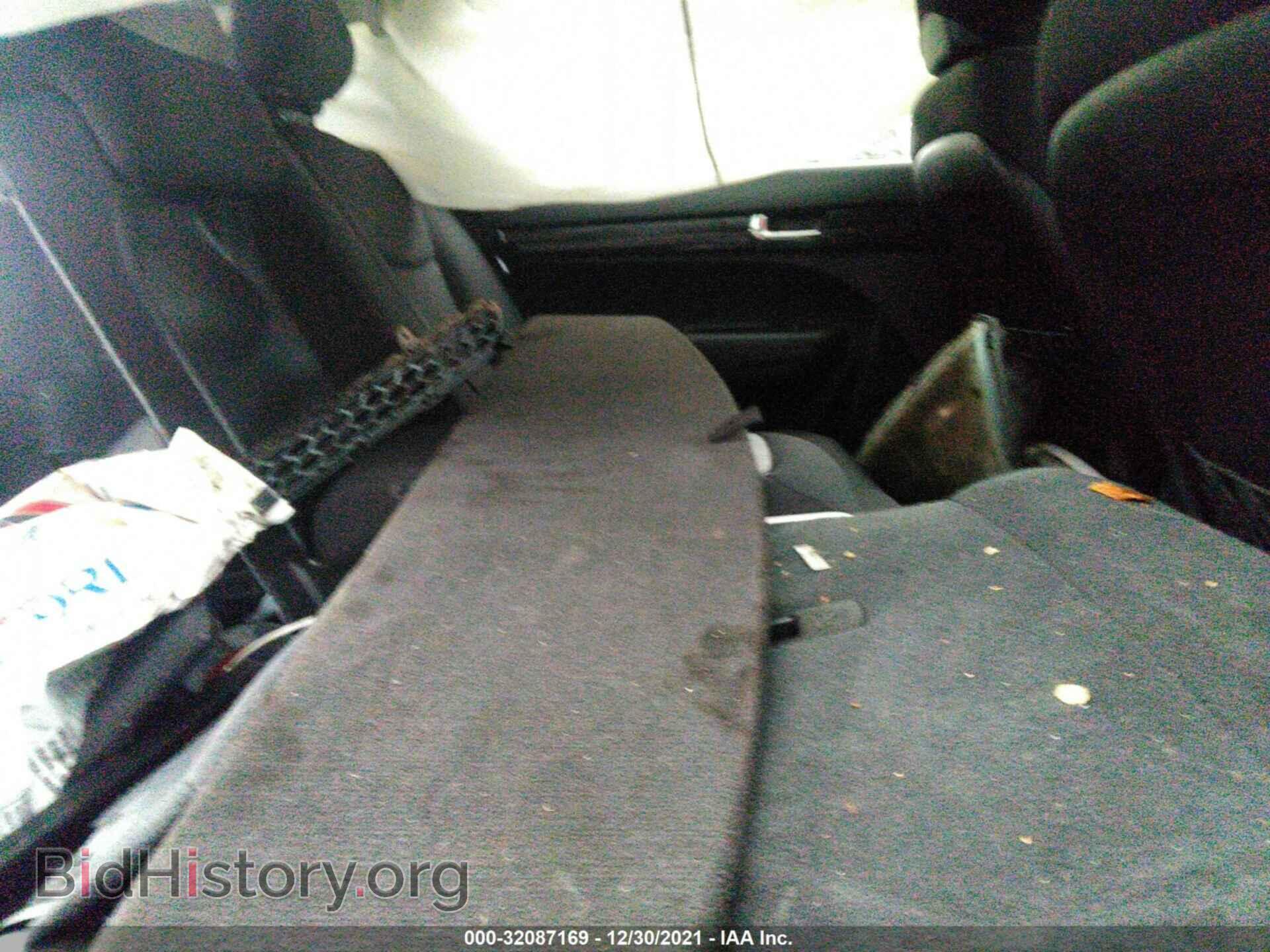 2012 KIA SORENTO - VIN: 5XYKT3A16CG201375 - Фото 8