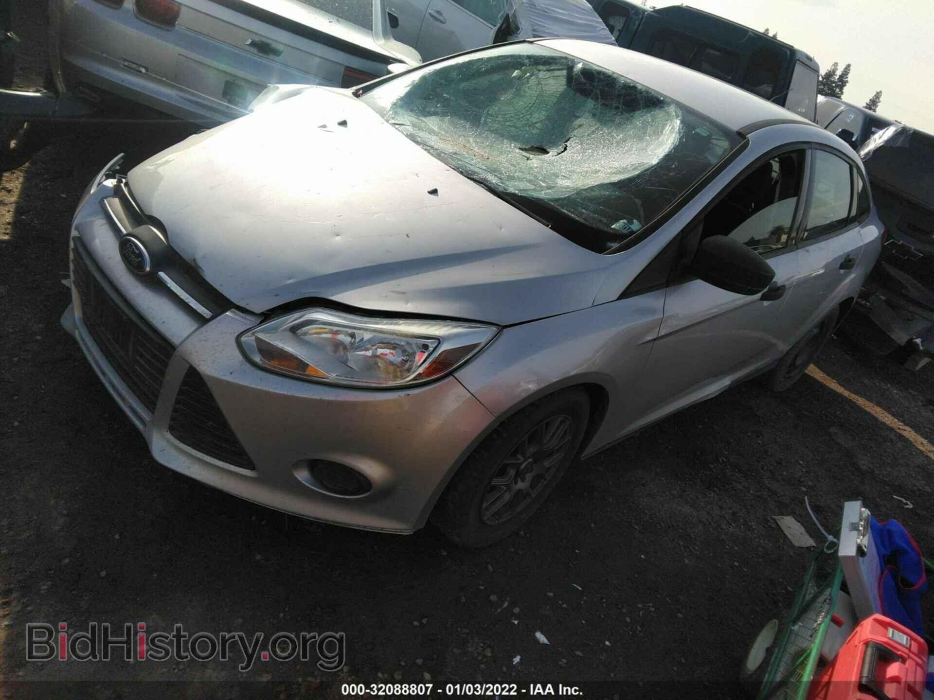 2013 FORD FOCUS - VIN: 1FADP3E22DL284492 - Photo 2