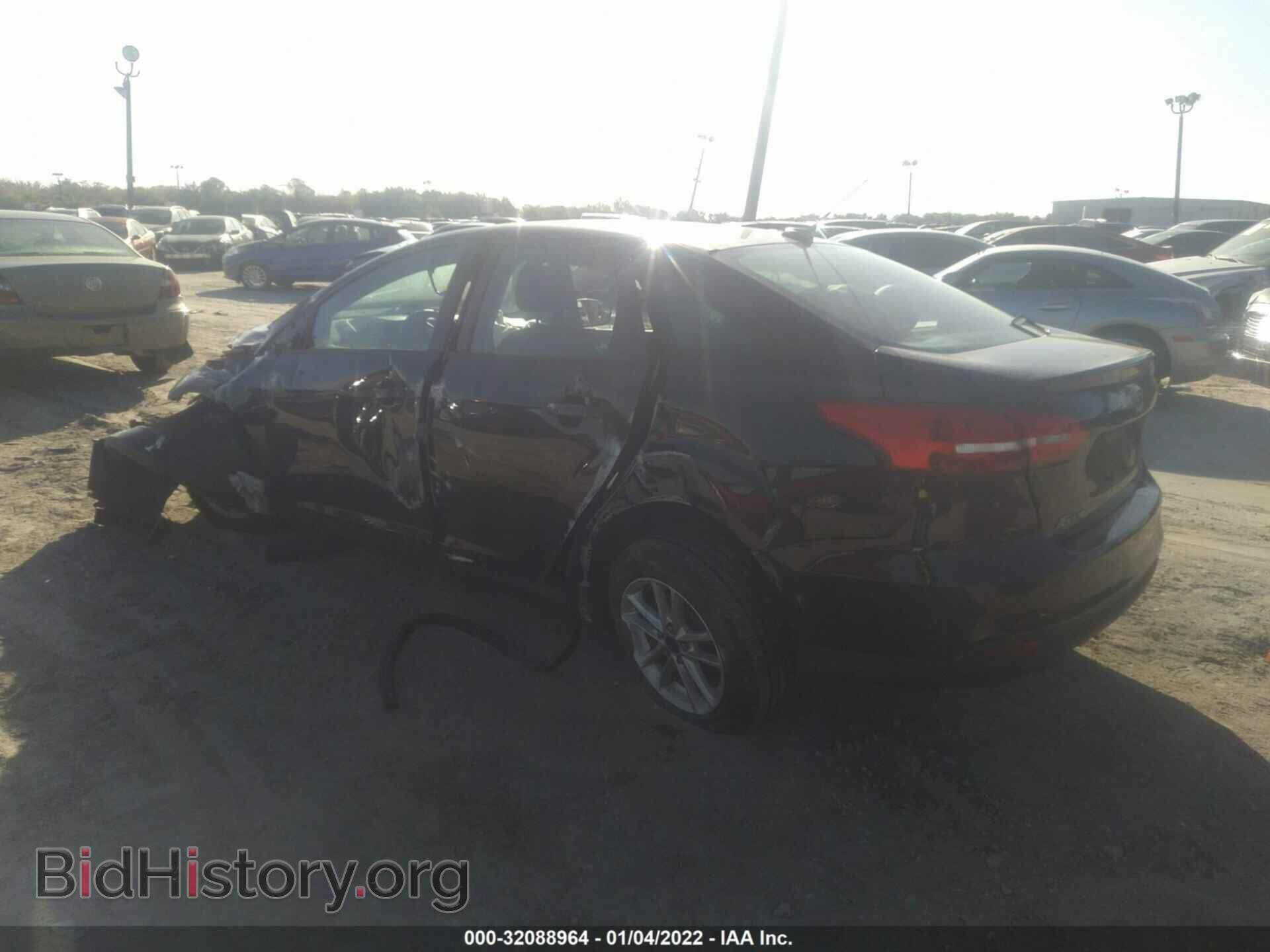 2015 FORD FOCUS - VIN: 1FADP3F28FL296177 - Photo 3