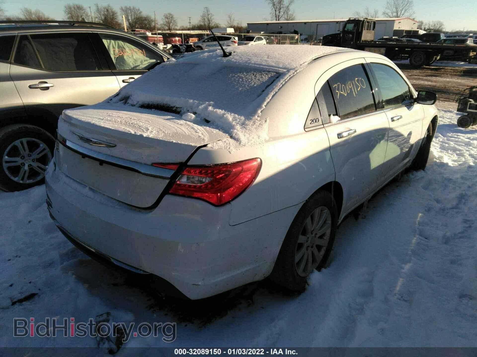 2013 CHRYSLER 200 - VIN: 1C3CCBCG1DN743997 - Фото 4