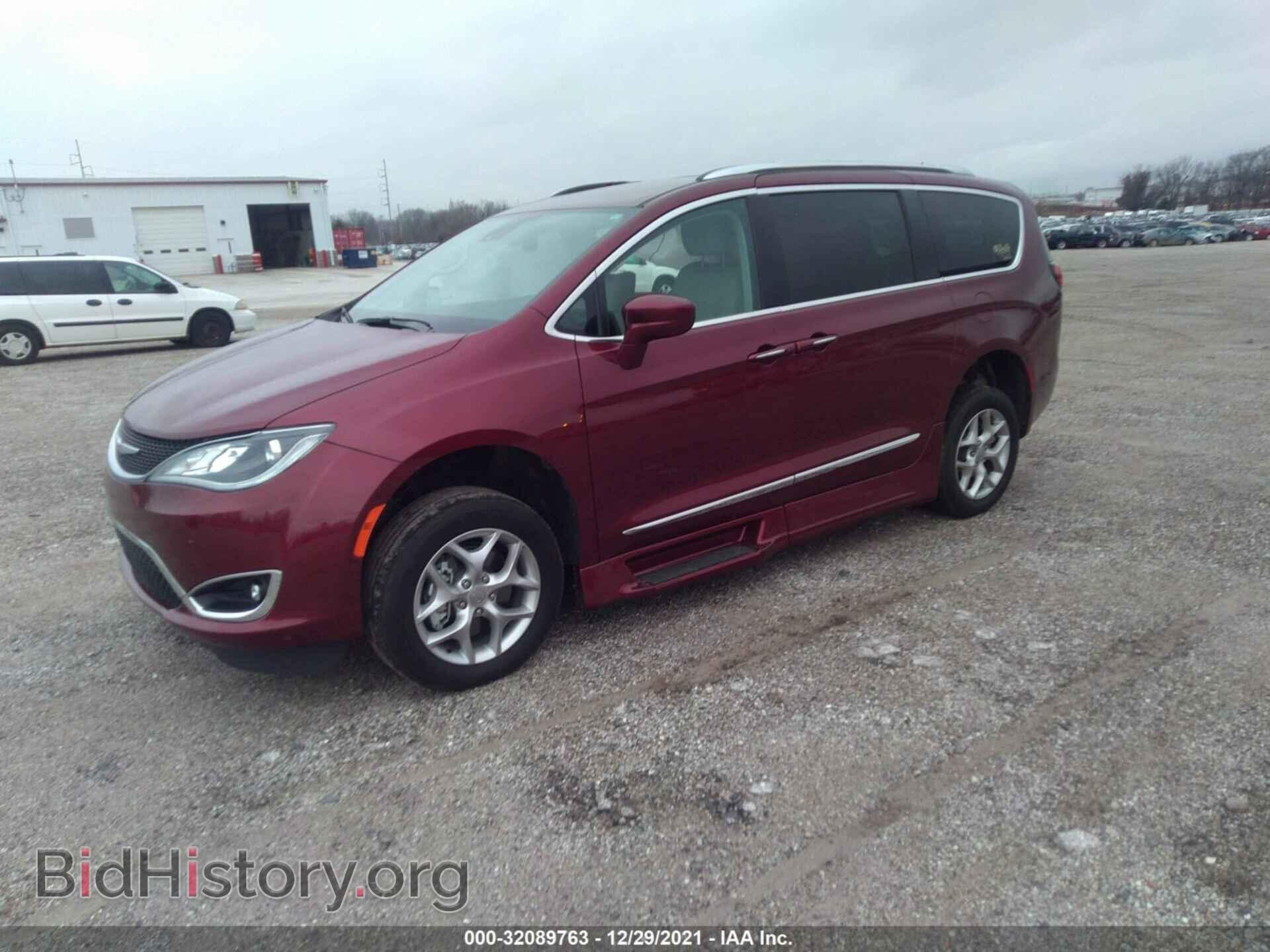 2019 CHRYSLER PACIFICA - VIN: 2C4RC1EG2KR708401 - Фото 2