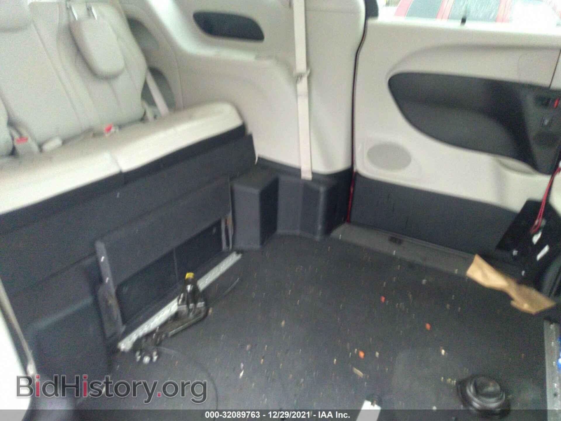 2019 CHRYSLER PACIFICA - VIN: 2C4RC1EG2KR708401 - Фото 8