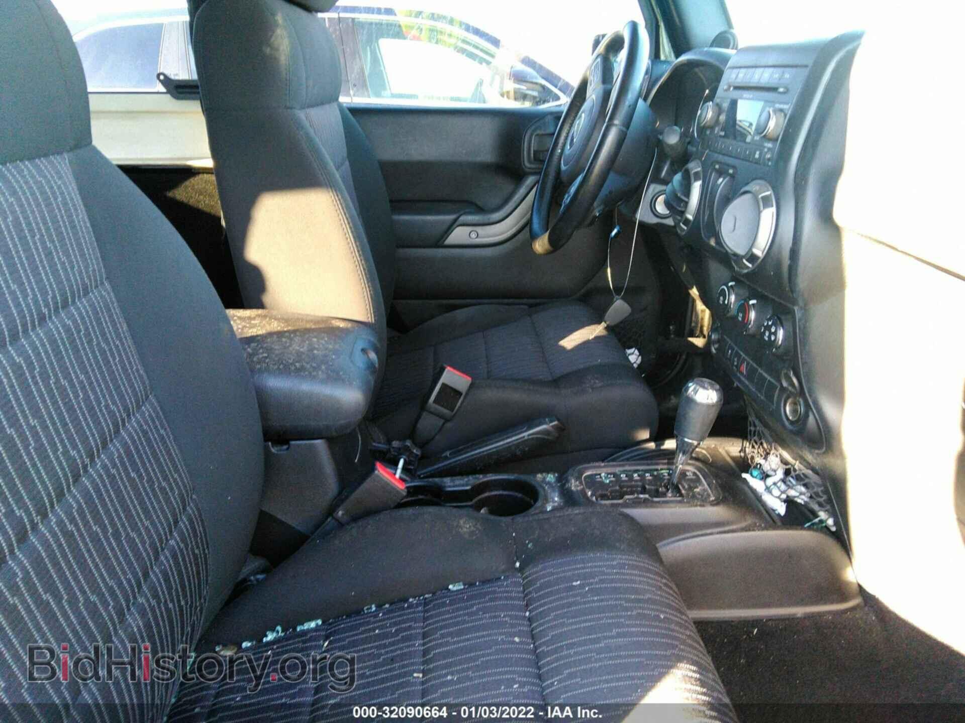 2011 JEEP WRANGLER - VIN: 1J4AA2D16BL597828 - Фото 5