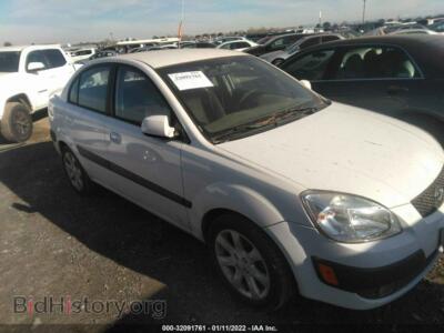 2007 Kia RIO SX, белый — VIN KNADE123776231675, IAAI