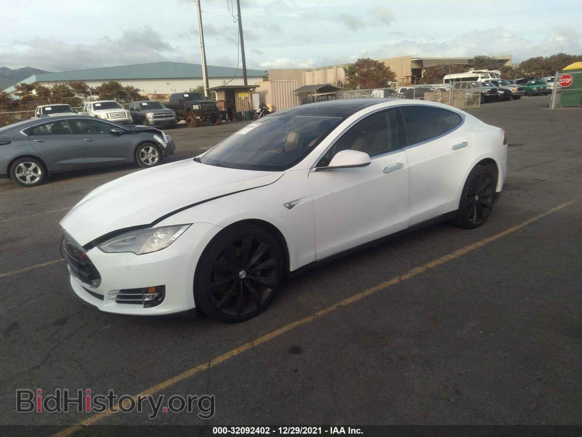 2014 TESLA MODEL S - VIN: 5YJSA1H13EFP27084 - Фото 2
