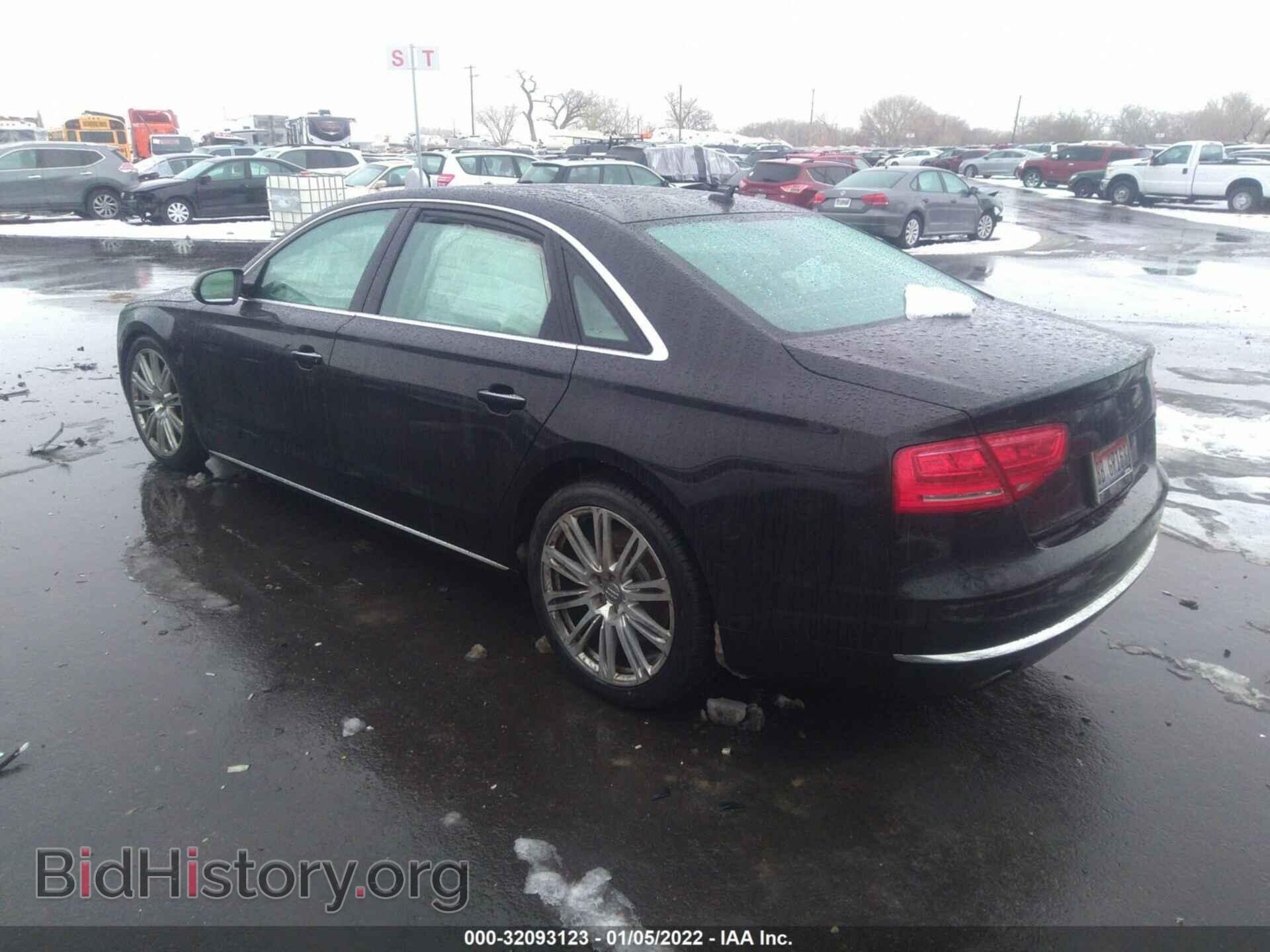 2012 AUDI A8 L - VIN: WAURVAFD9CN027095 - Фото 3