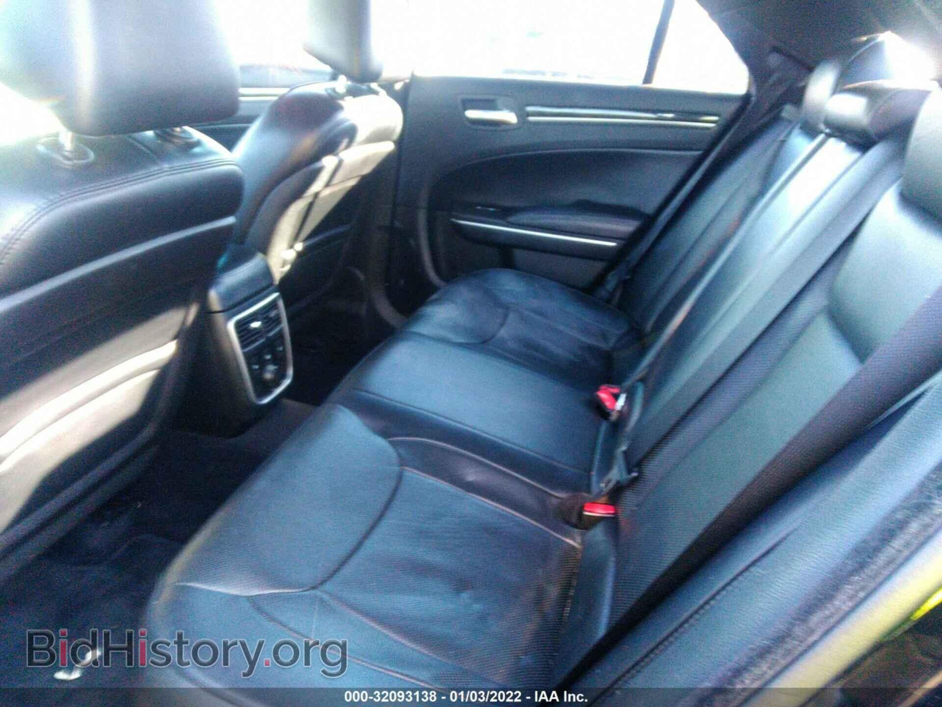 2014 CHRYSLER 300 - VIN: 2C3CCAET2EH169781 - Фото 8