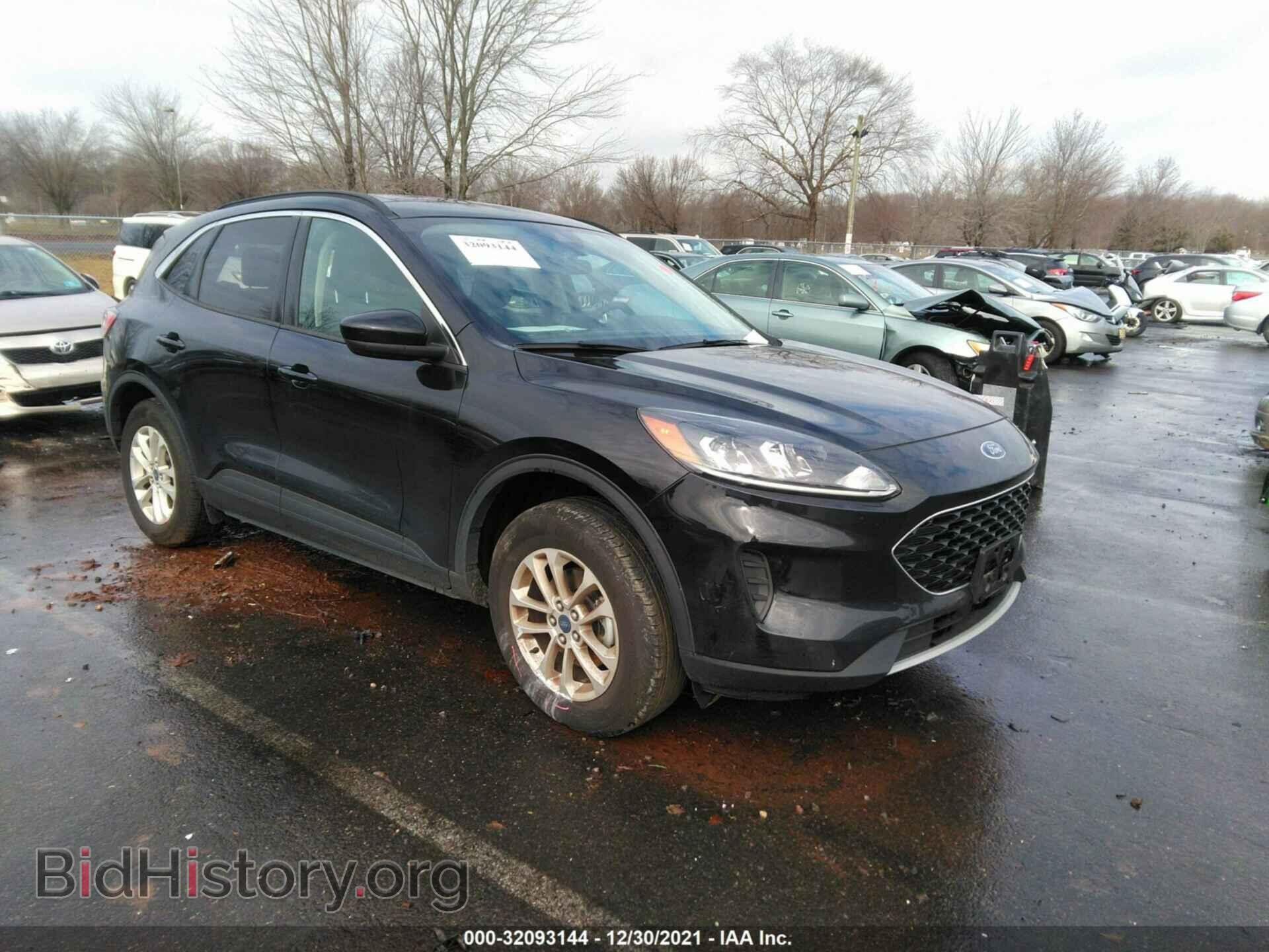 Photo 1FMCU9G60LUA82675 - FORD ESCAPE 2020
