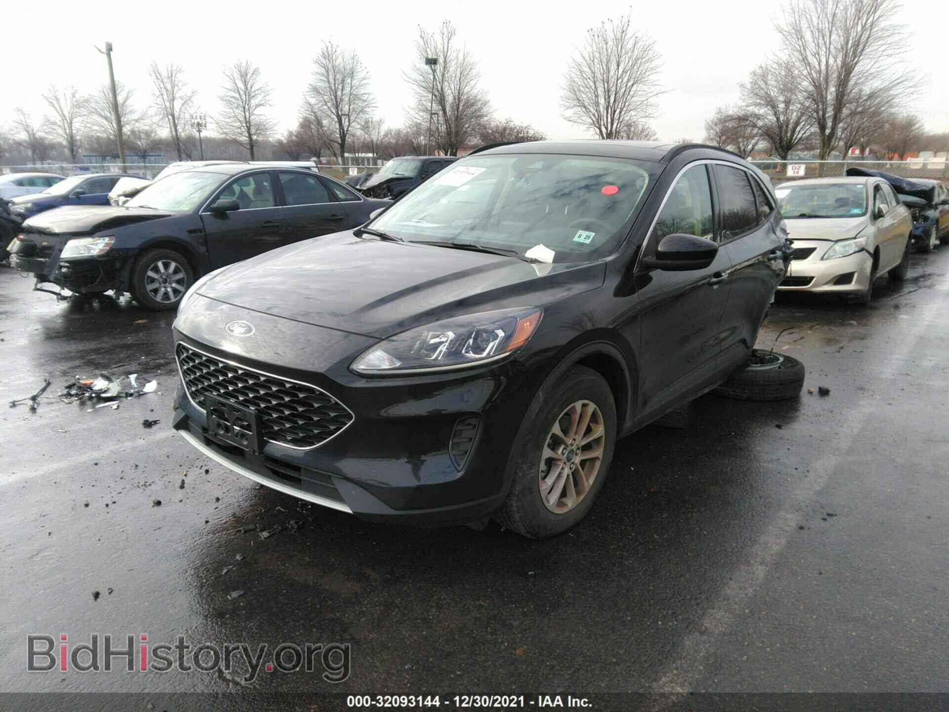 2020 FORD ESCAPE - VIN: 1FMCU9G60LUA82675 - Photo 2