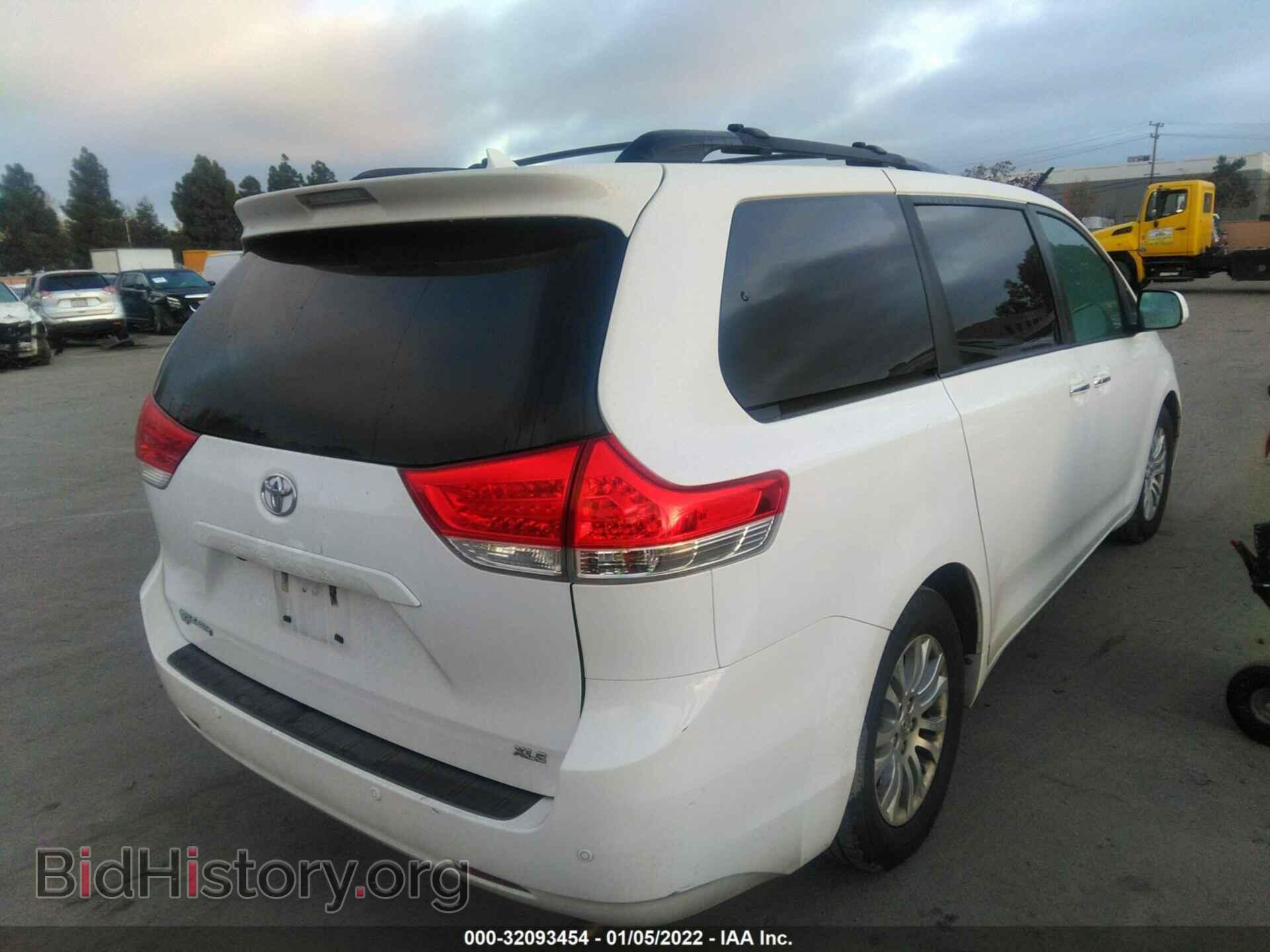 2013 TOYOTA SIENNA - VIN: 5TDYK3DC8DS335433 - Фото 4