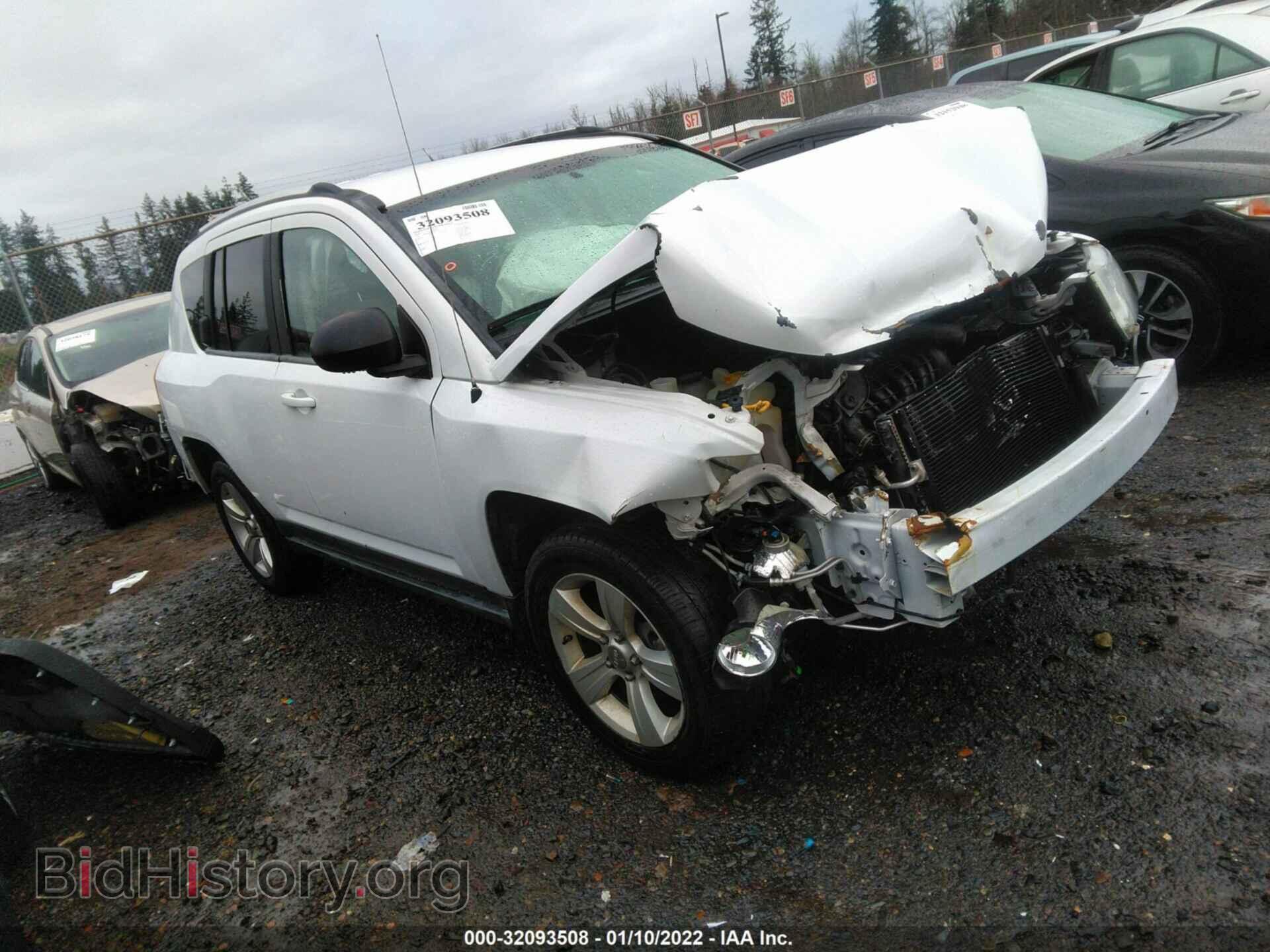 Photo 1C4NJDBB4CD553157 - JEEP COMPASS 2012