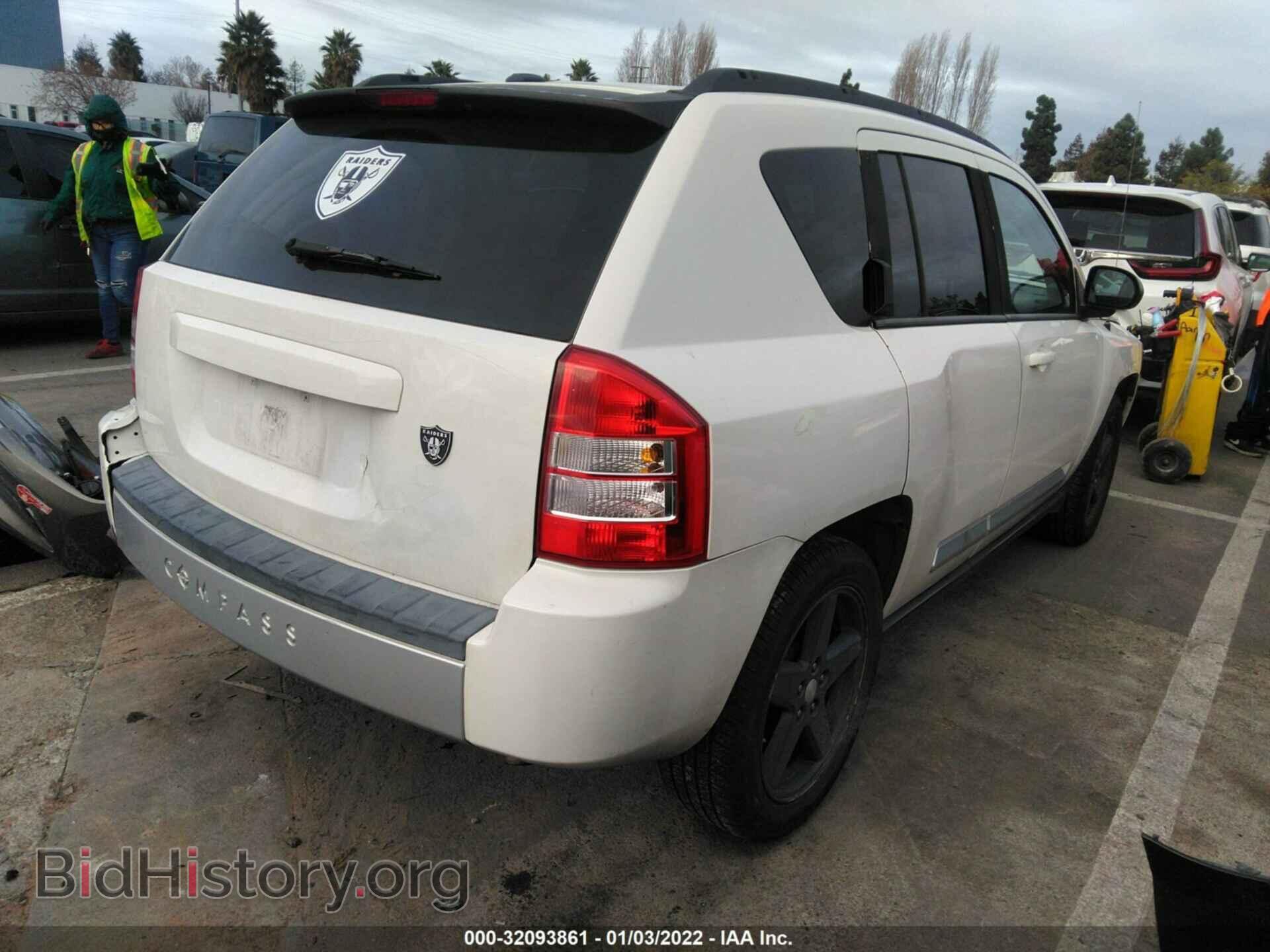 2010 JEEP COMPASS - VIN: 1J4NT5FB9AD538154 - Фото 4