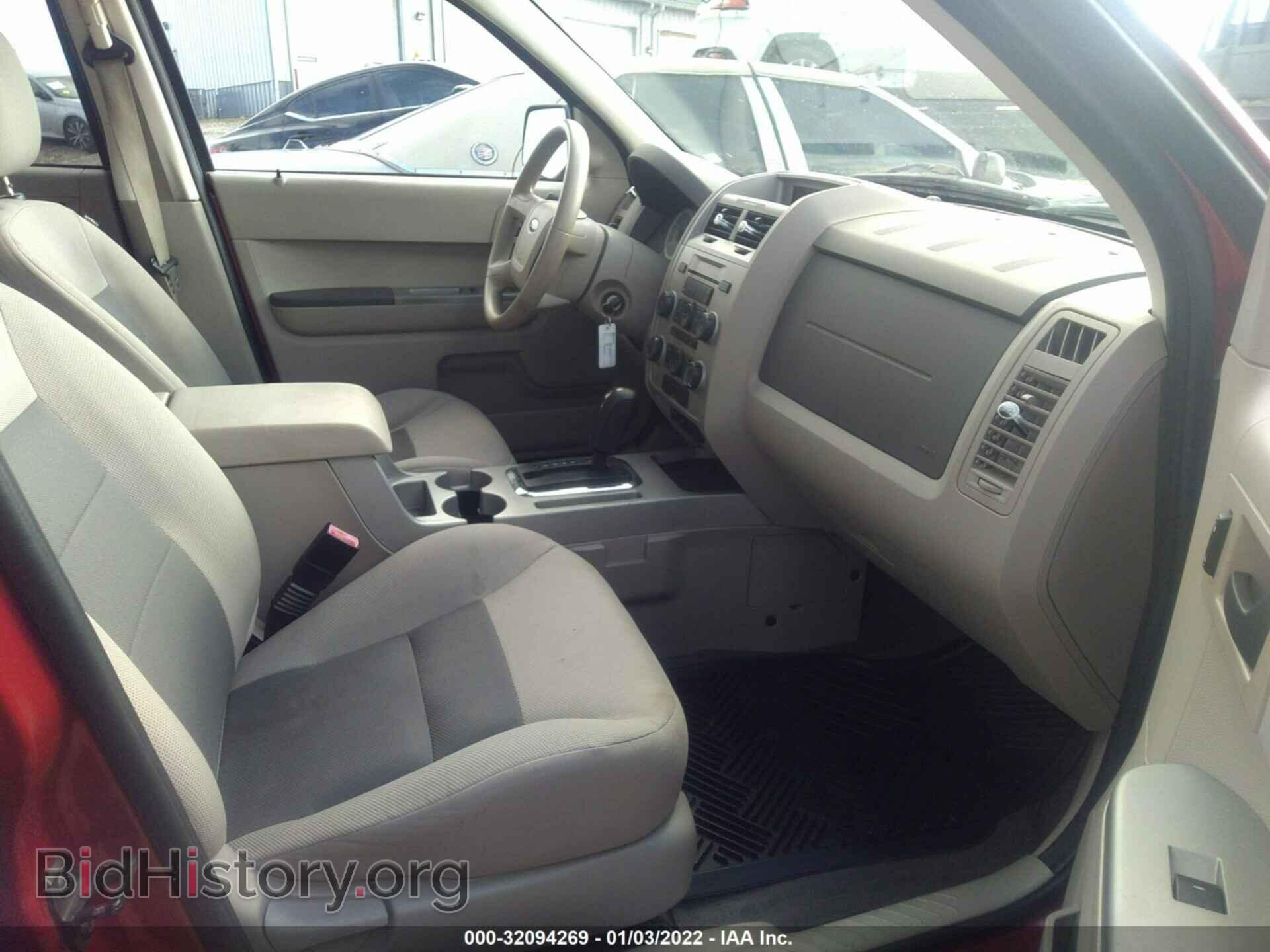 2008 FORD ESCAPE - VIN: 1FMCU93138KB61397 - Фото 5