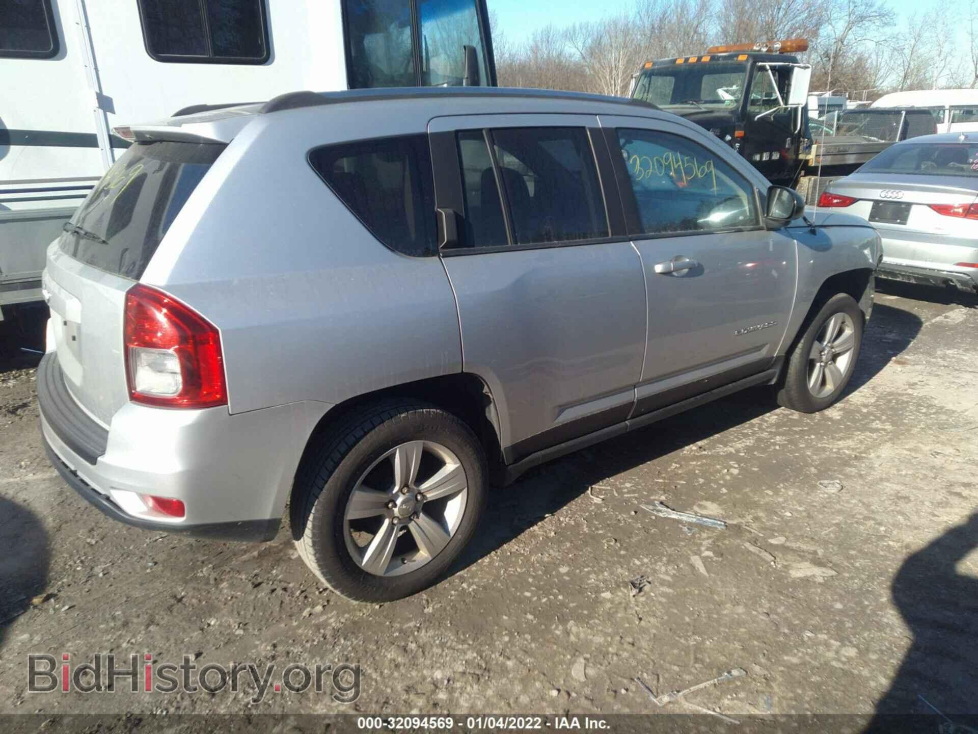 2012 JEEP COMPASS - VIN: 1C4NJDBBXCD570285 - Фото 4