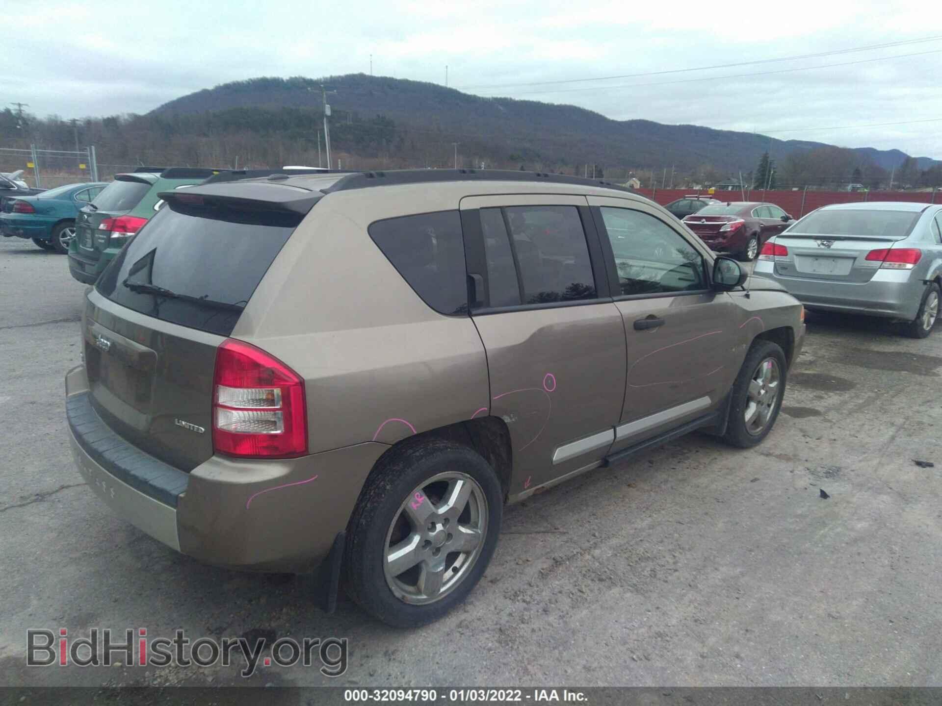 2008 JEEP COMPASS - VIN: 1J8FF57W18D577651 - Фото 4