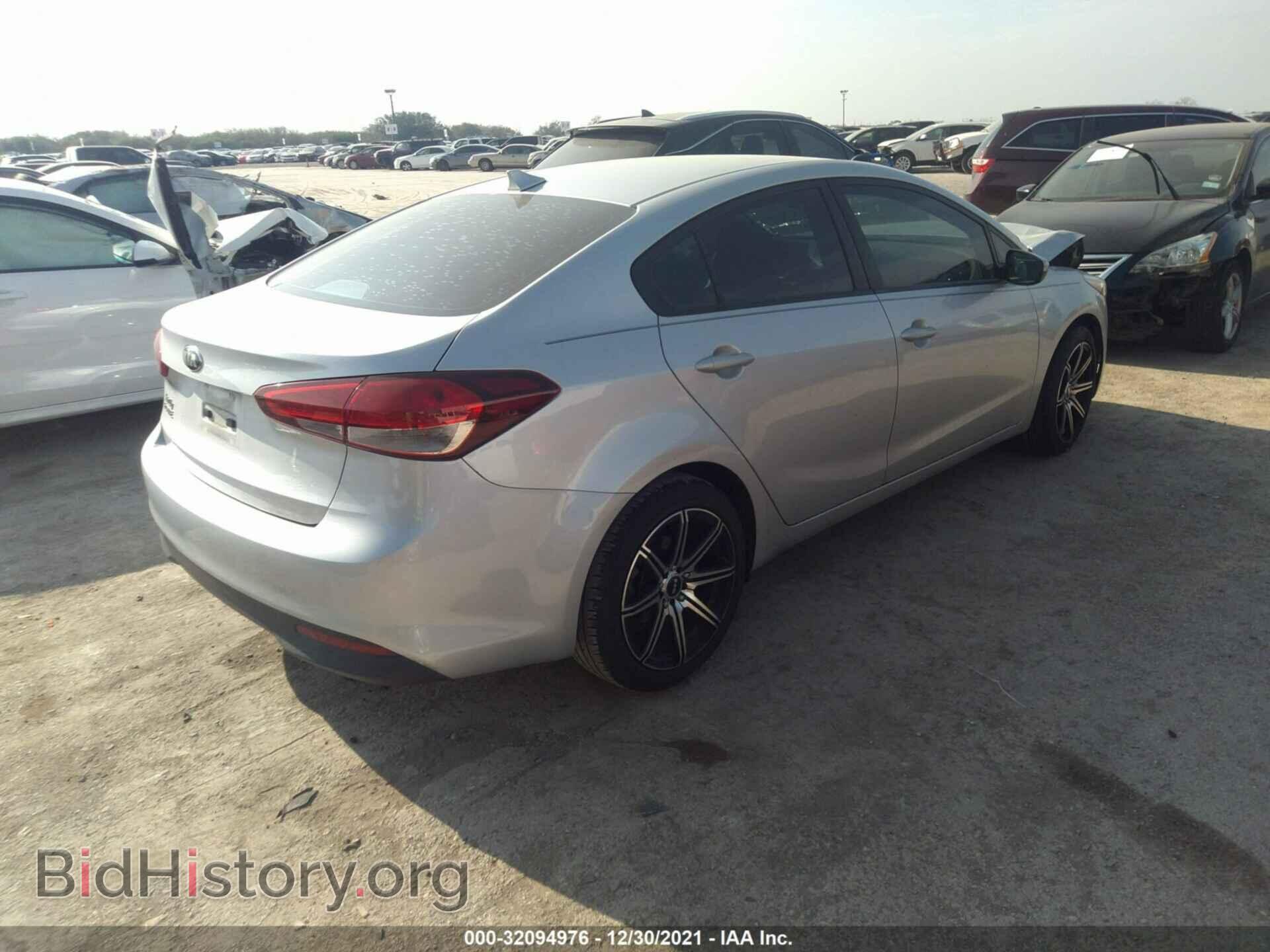 2017 KIA FORTE - VIN: 3KPFL4A70HE016982 - Фото 4