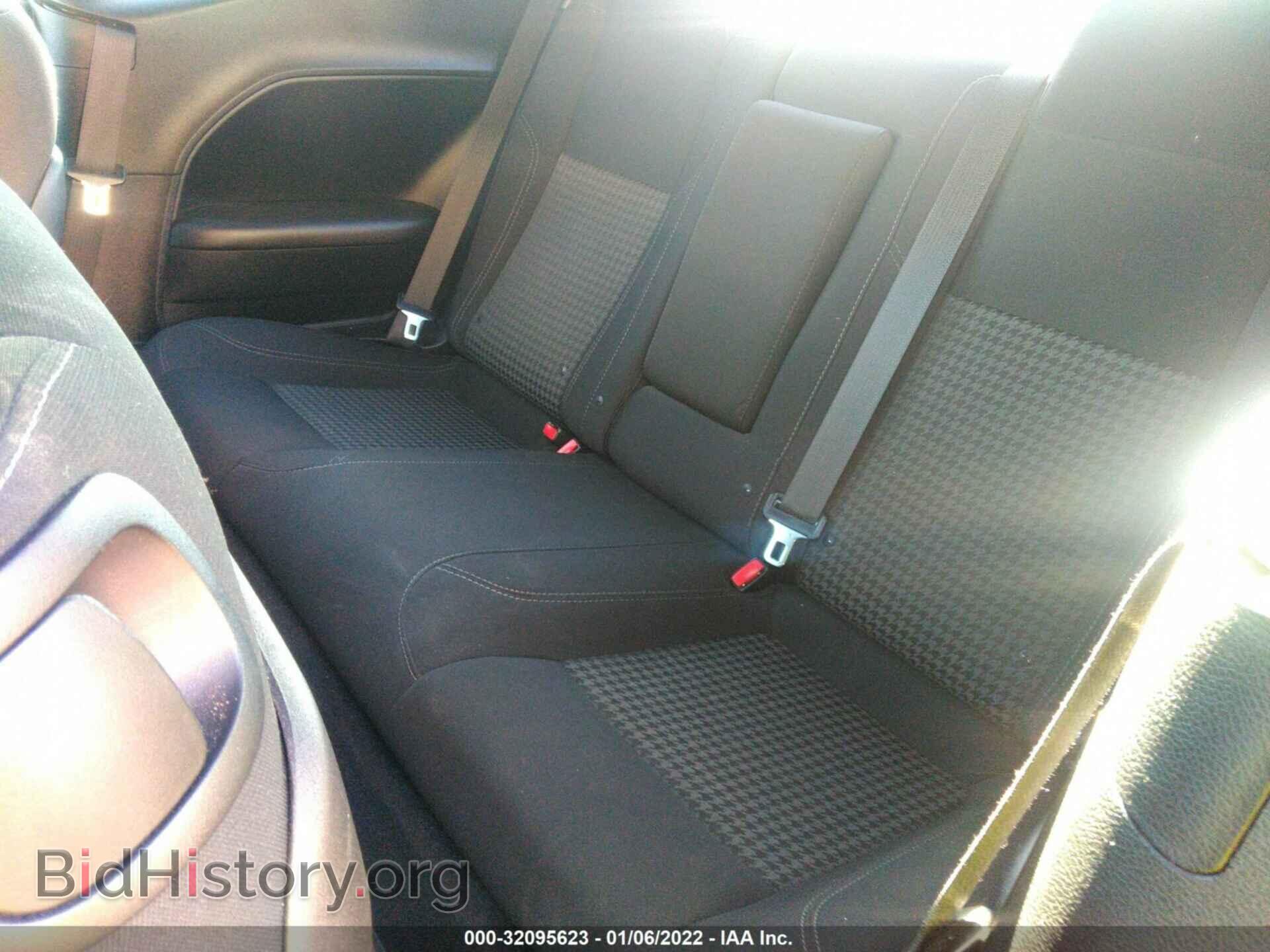2016 DODGE CHALLENGER - VIN: 2C3CDZAG3GH148798 - Photo 8