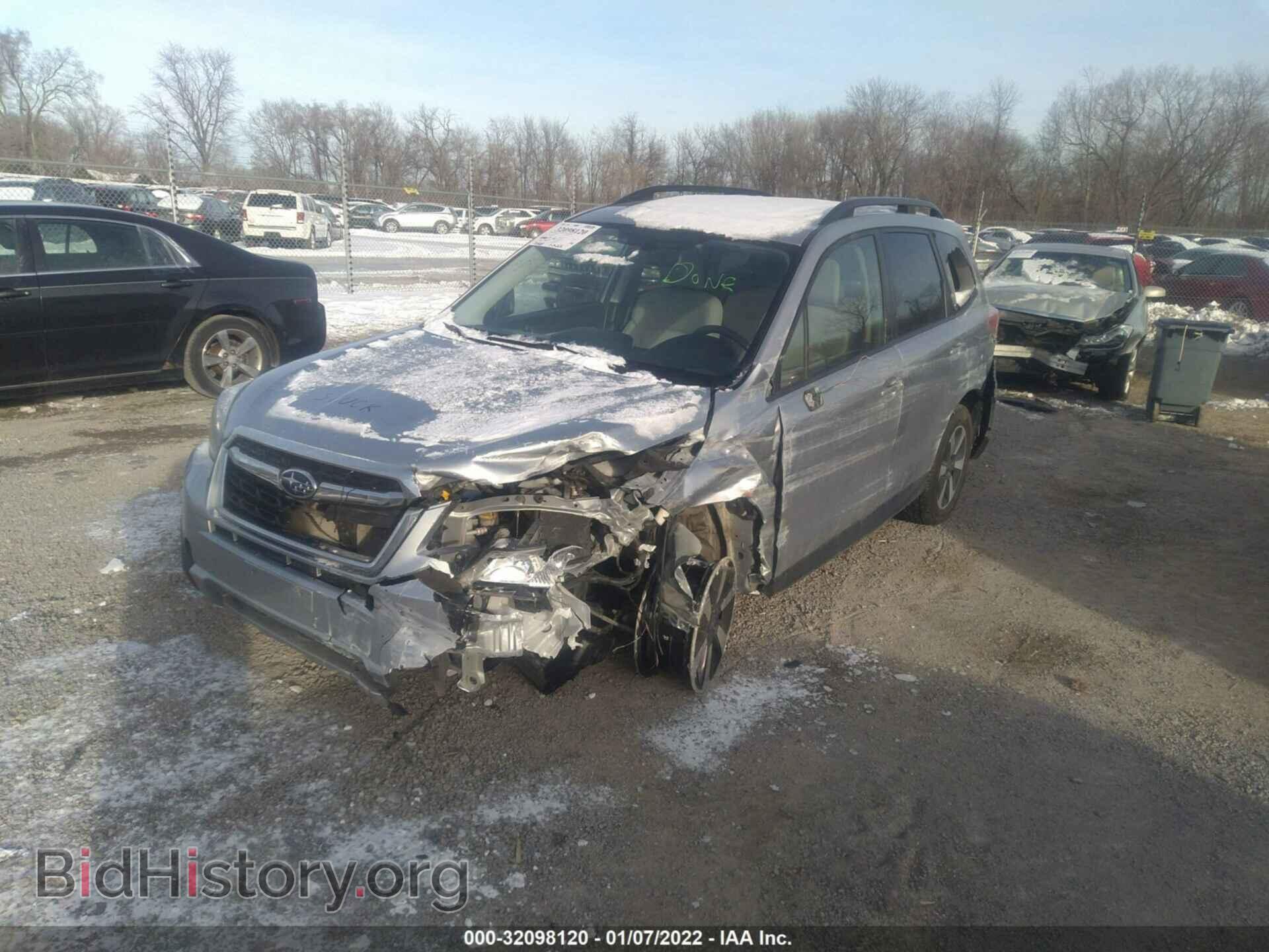 2017 SUBARU FORESTER - VIN: JF2SJAEC0HH589581 - Фото 2