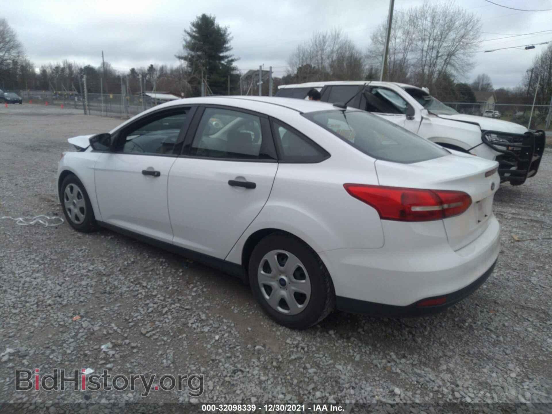 2016 FORD FOCUS - VIN: 1FADP3E2XGL320708 - Фото 3
