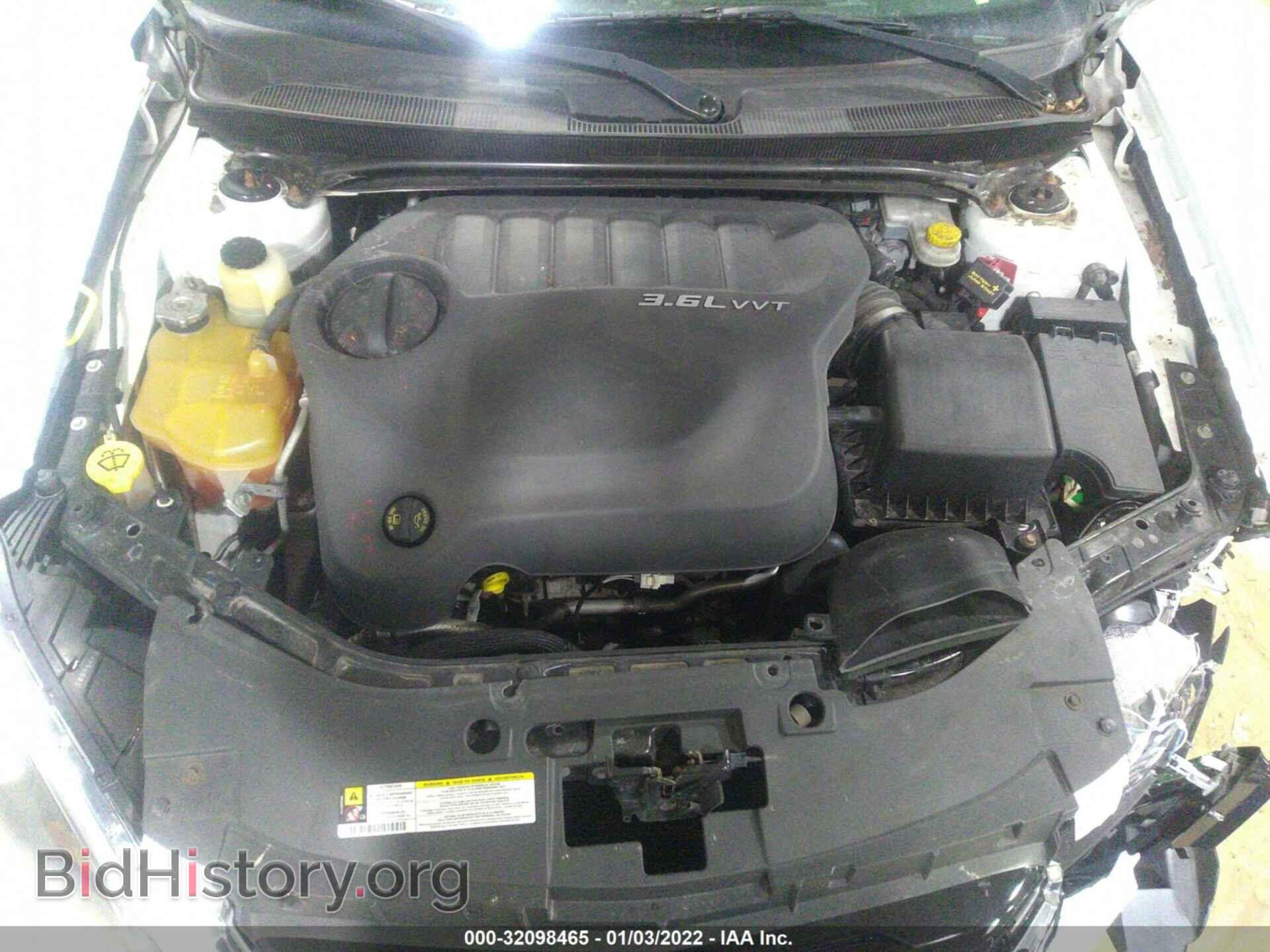 2011 CHRYSLER 200 - VIN: 1C3BC8FG2BN567582 - Фото 10