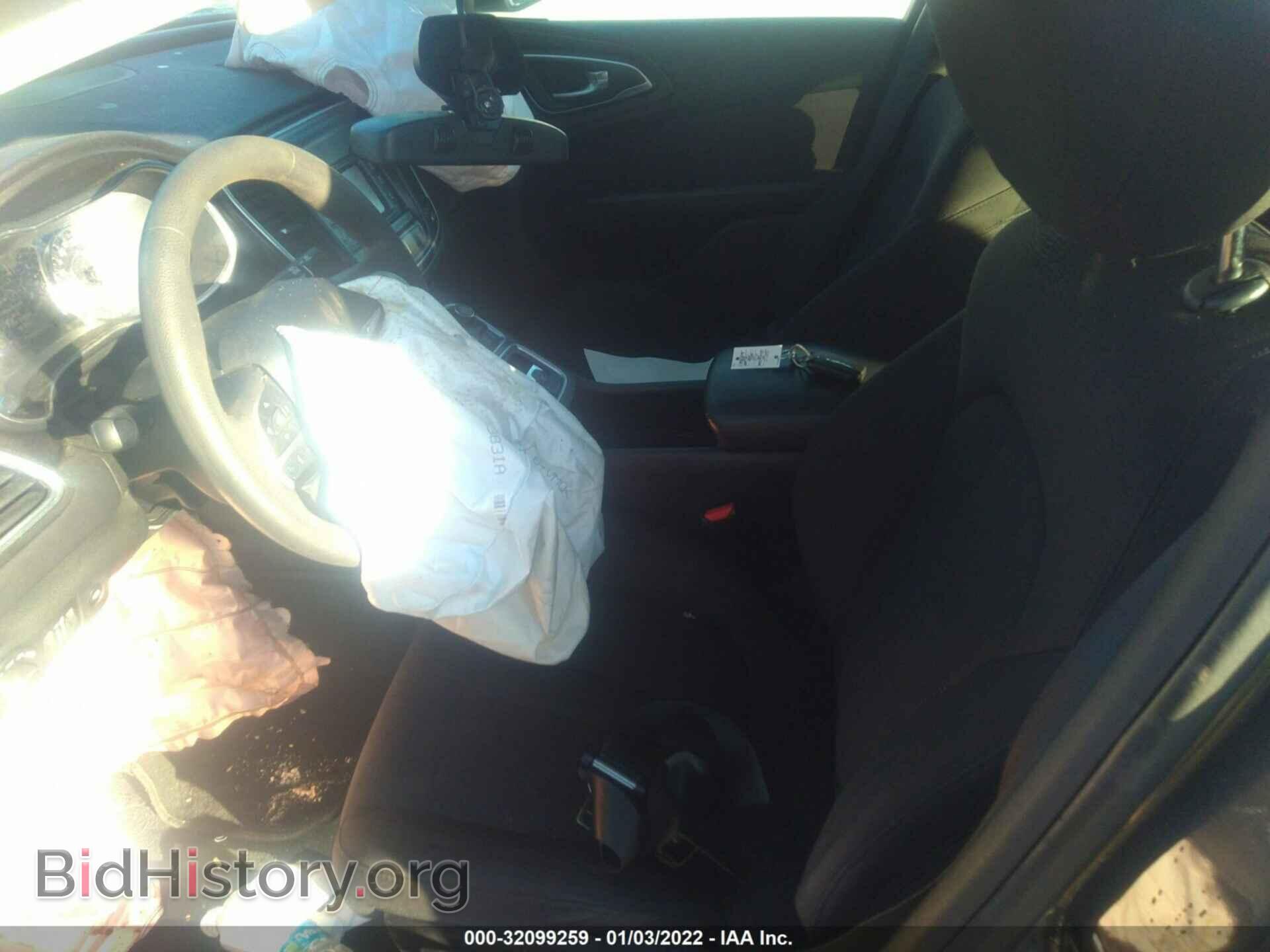 2015 CHRYSLER 200 - VIN: 1C3CCCAB2FN718400 - Фото 5