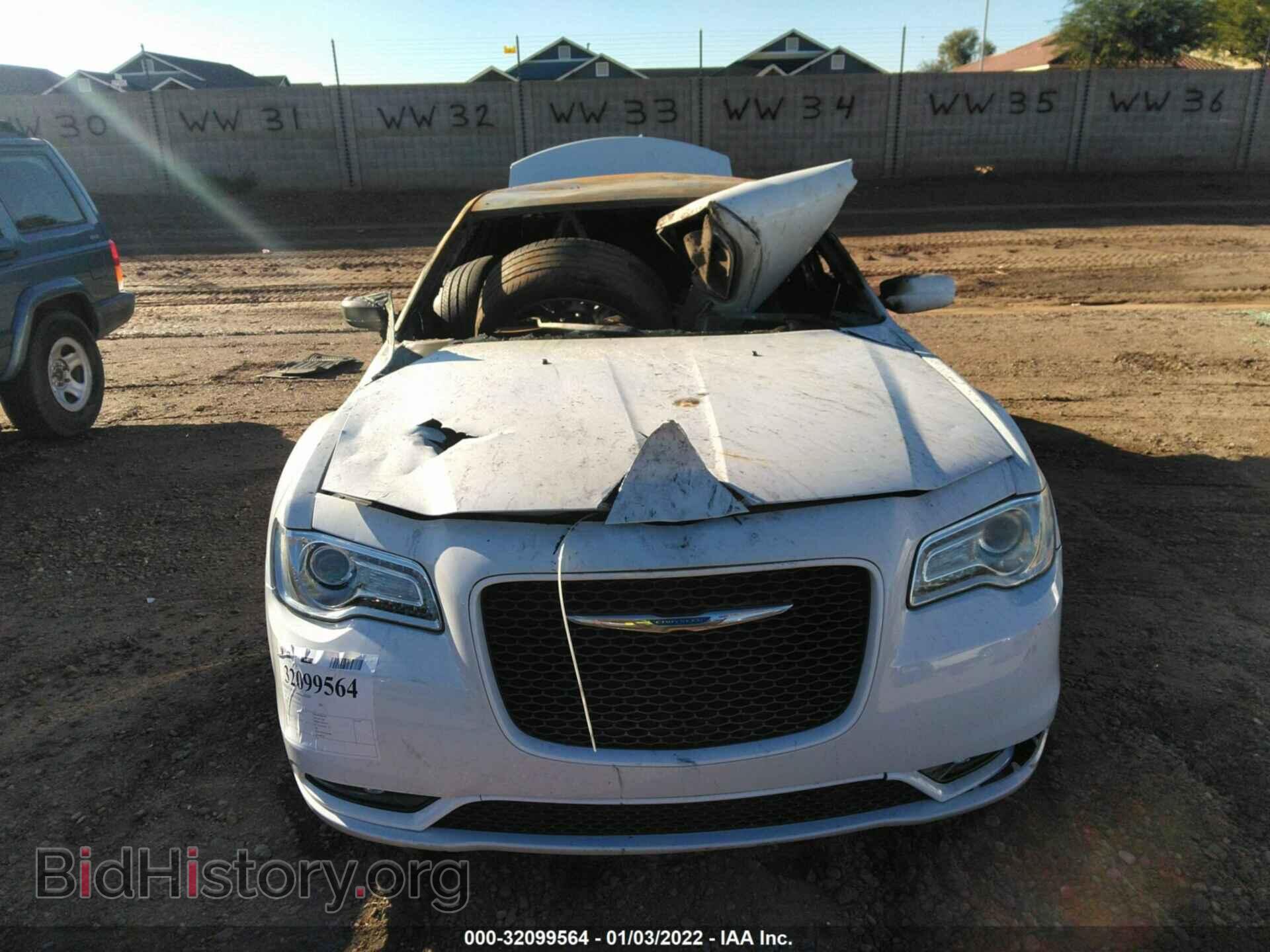 2018 CHRYSLER 300 - VIN: 2C3CCAEG6JH148722 - Фото 6