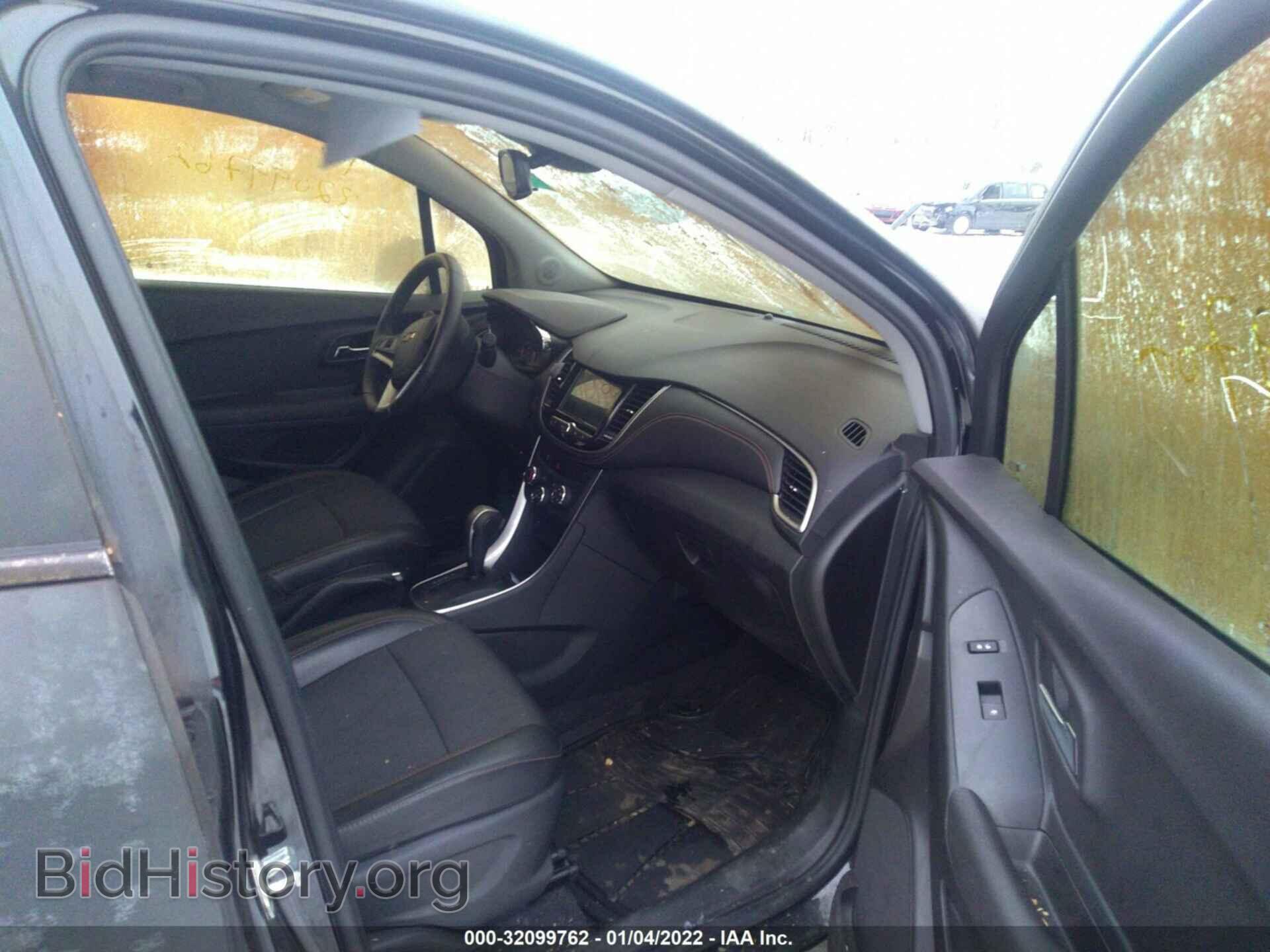 2017 CHEVROLET TRAX - VIN: 3GNCJPSB4HL286331 - Фото 5