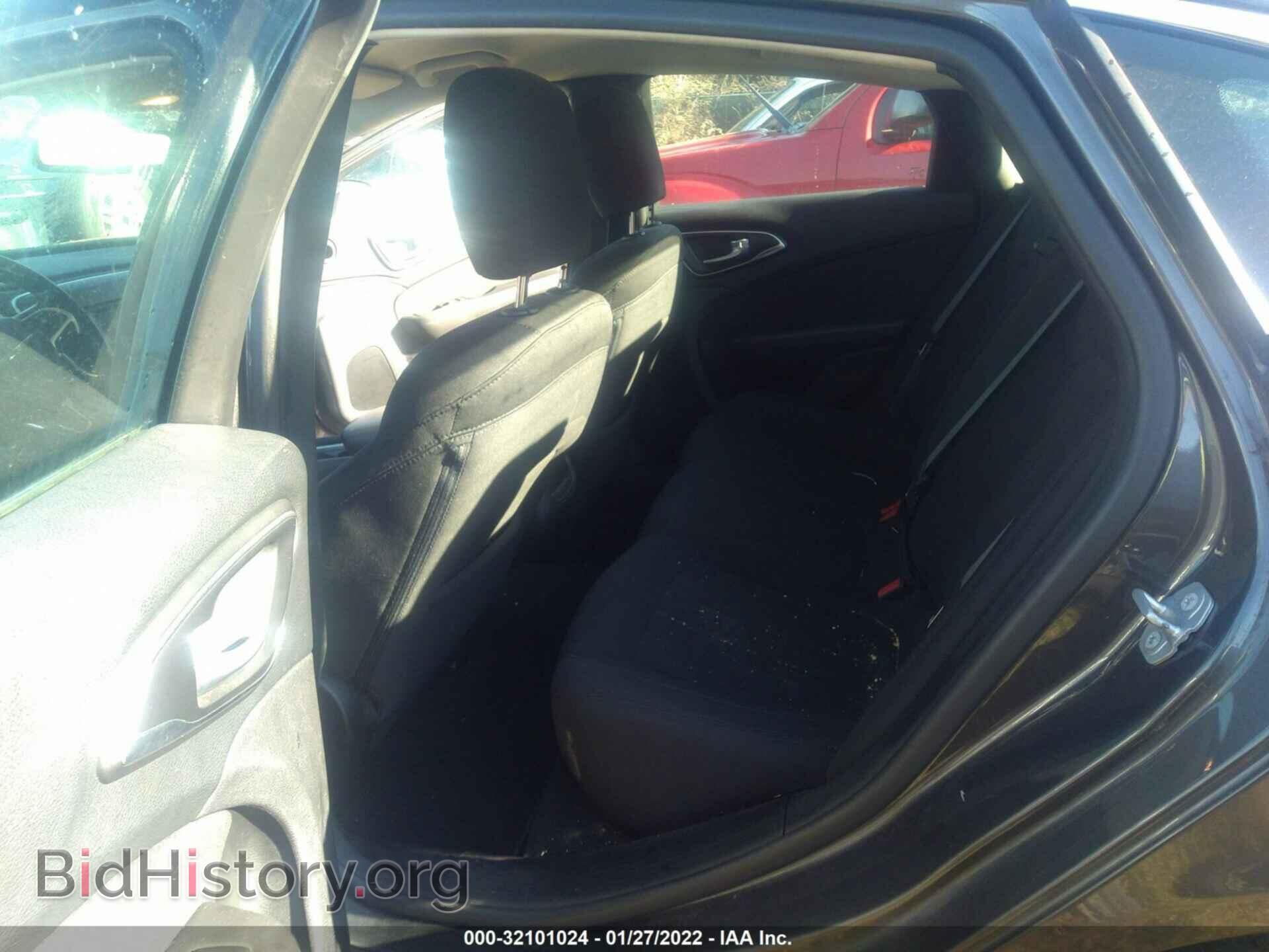 2015 CHRYSLER 200 - VIN: 1C3CCCAB4FN696108 - Фото 8