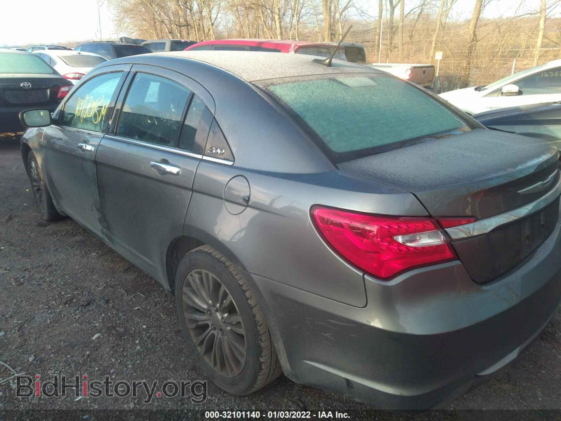 2013 CHRYSLER 200 - VIN: 1C3CCBCG7DN598769 - Фото 3