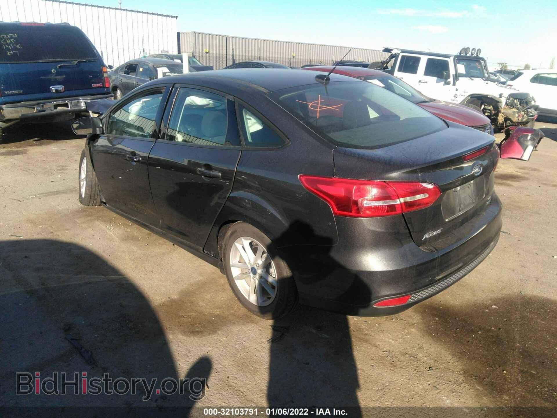 2017 FORD FOCUS - VIN: 1FADP3FE3HL237454 - Фото 3