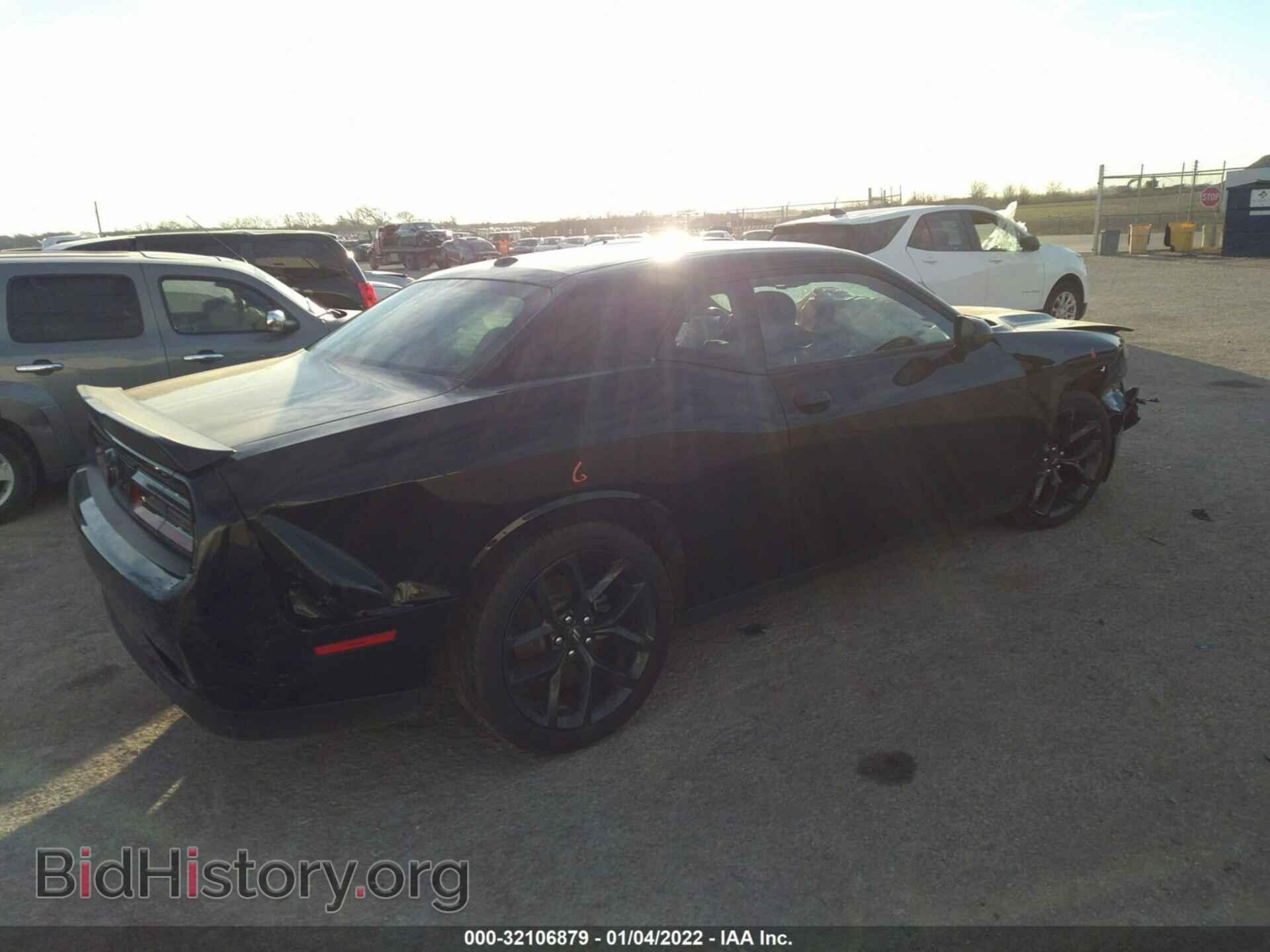2021 DODGE CHALLENGER - VIN: 2C3CDZAG7MH556068 - Фото 4